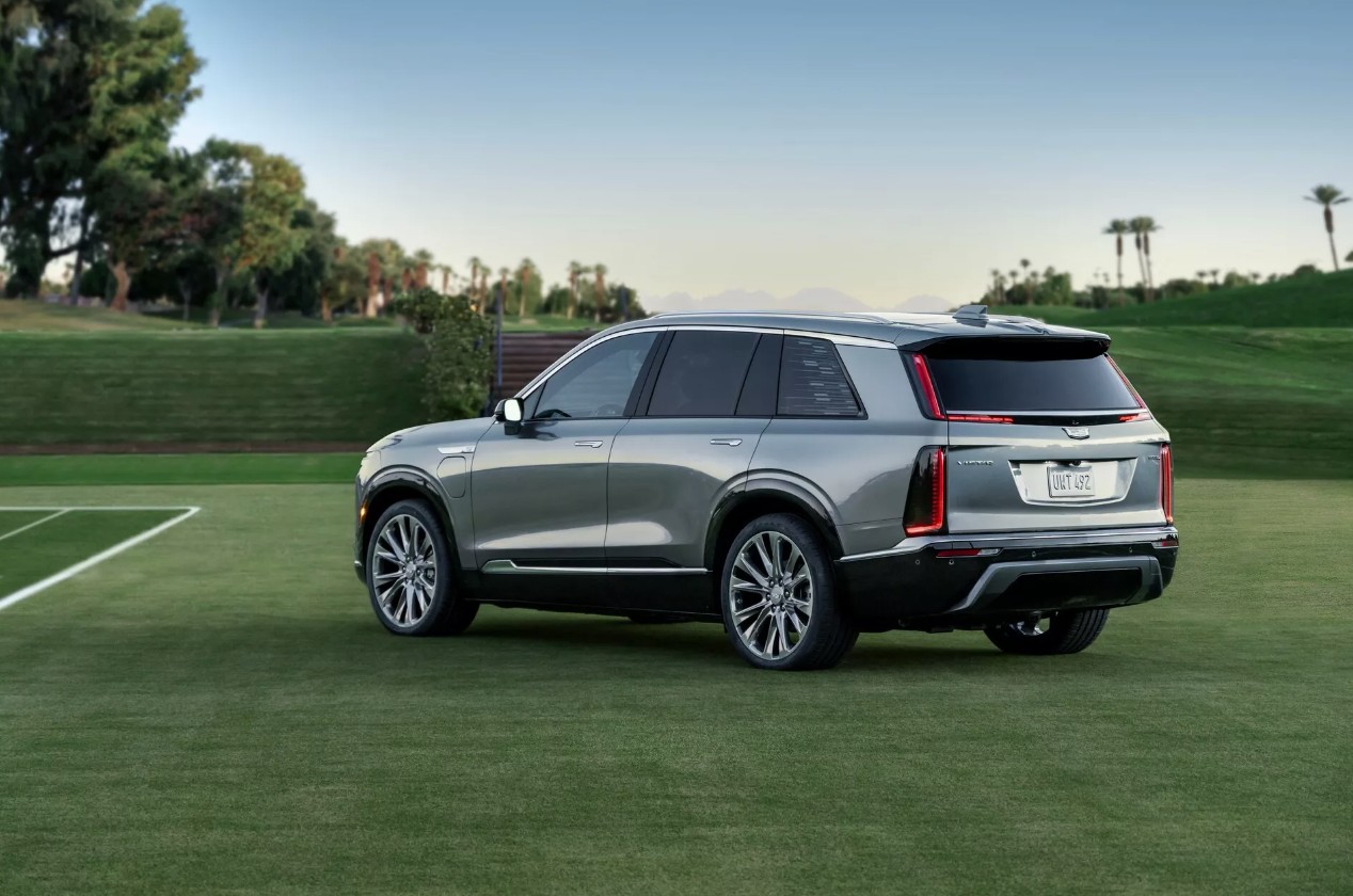 Cadillac Vistiq là xe sang của năm- Ảnh 2. Cadillac Vistiq là xe sang của năm- Ảnh 2.