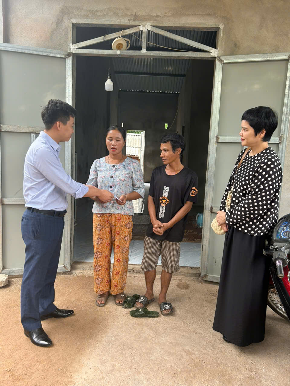 Những người âm thầm tạo dựng chính sách, góp phần đem đến mái ấm cho muôn nhà- Ảnh 5. Những người âm thầm tạo dựng chính sách, góp phần đem đến mái ấm cho muôn nhà- Ảnh 5.
