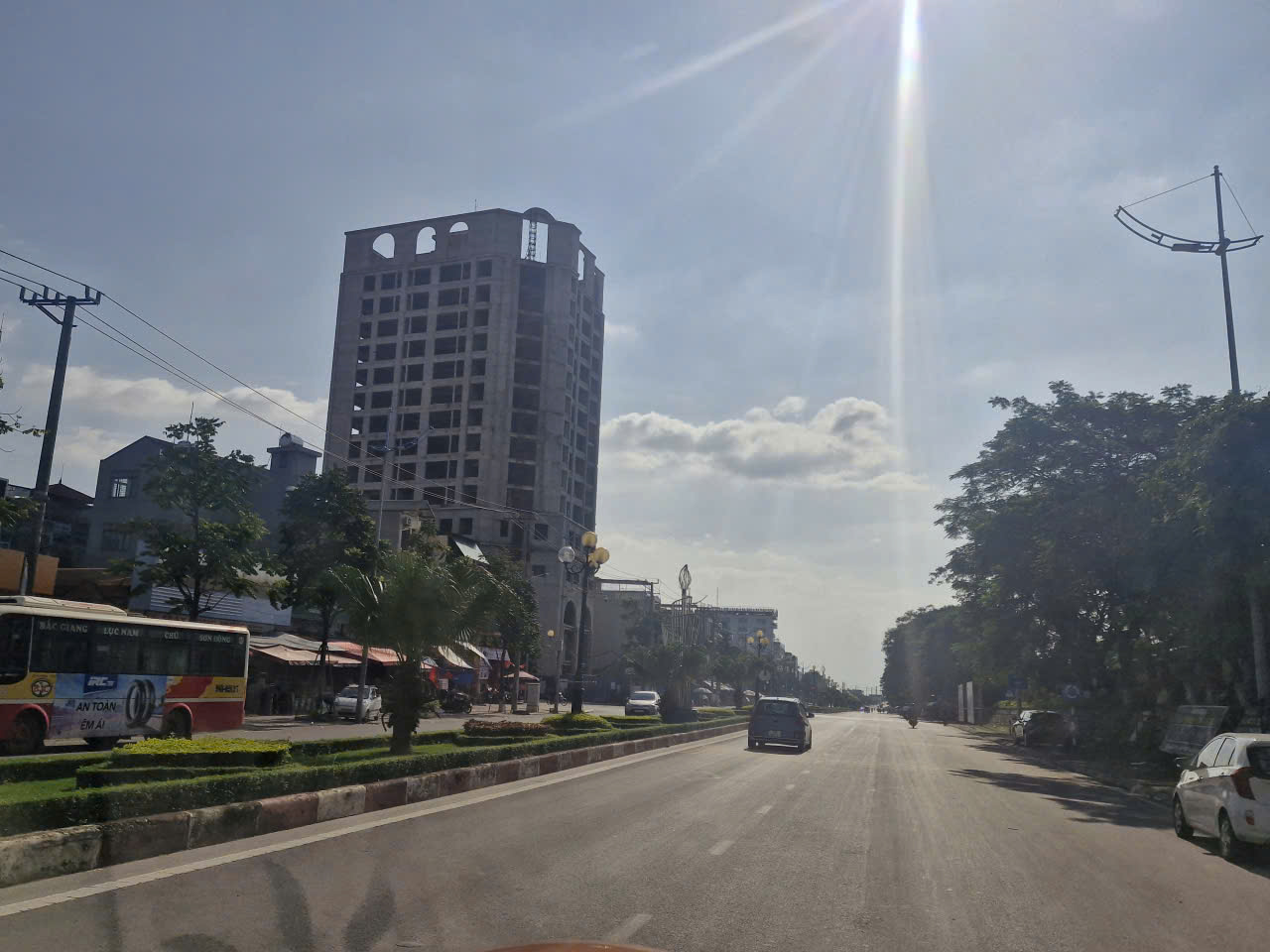 Bắc Ninh: Doanh nghiệp trả lại đất khi xây xong tòa nhà cao 16 tầng- Ảnh 2. Bắc Ninh: Doanh nghiệp trả lại đất khi xây xong tòa nhà cao 16 tầng- Ảnh 2.