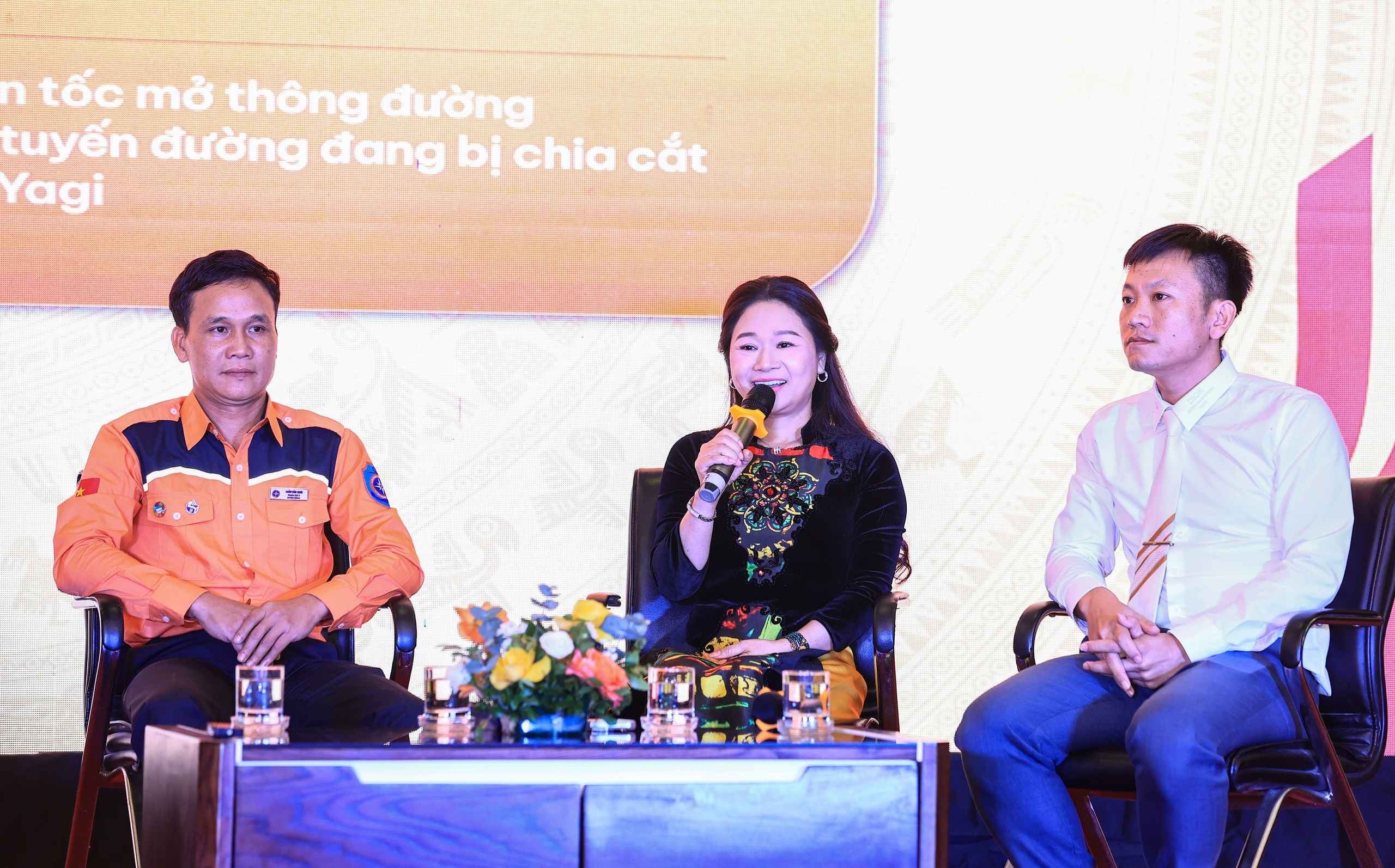 Những khoảnh khắc đẹp tại Đại hội thi đua yêu nước Bộ Xây dựng lần thứ I- Ảnh 14. Những khoảnh khắc đẹp tại Đại hội thi đua yêu nước Bộ Xây dựng lần thứ I- Ảnh 14.