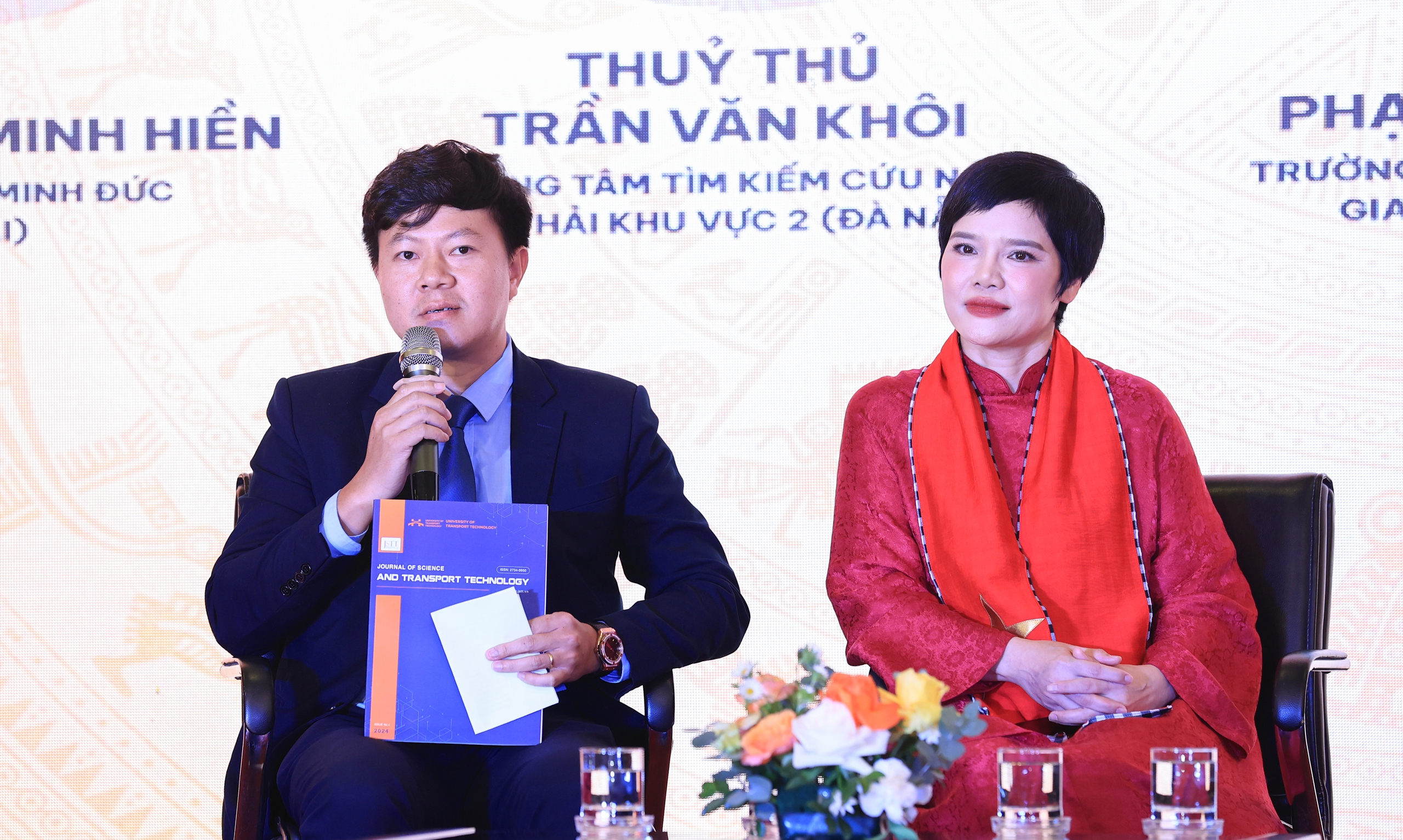 Những khoảnh khắc đẹp tại Đại hội thi đua yêu nước Bộ Xây dựng lần thứ I- Ảnh 17. Những khoảnh khắc đẹp tại Đại hội thi đua yêu nước Bộ Xây dựng lần thứ I- Ảnh 17.