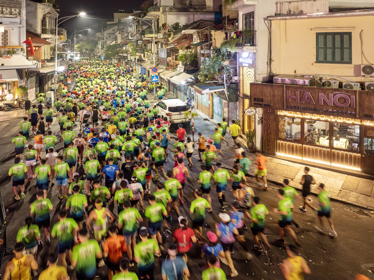 VPBank Hanoi International Marathon 2025, cung đường chạy đậm chất thu Hà Nội- Ảnh 2. VPBank Hanoi International Marathon 2025, cung đường chạy đậm chất thu Hà Nội- Ảnh 2.