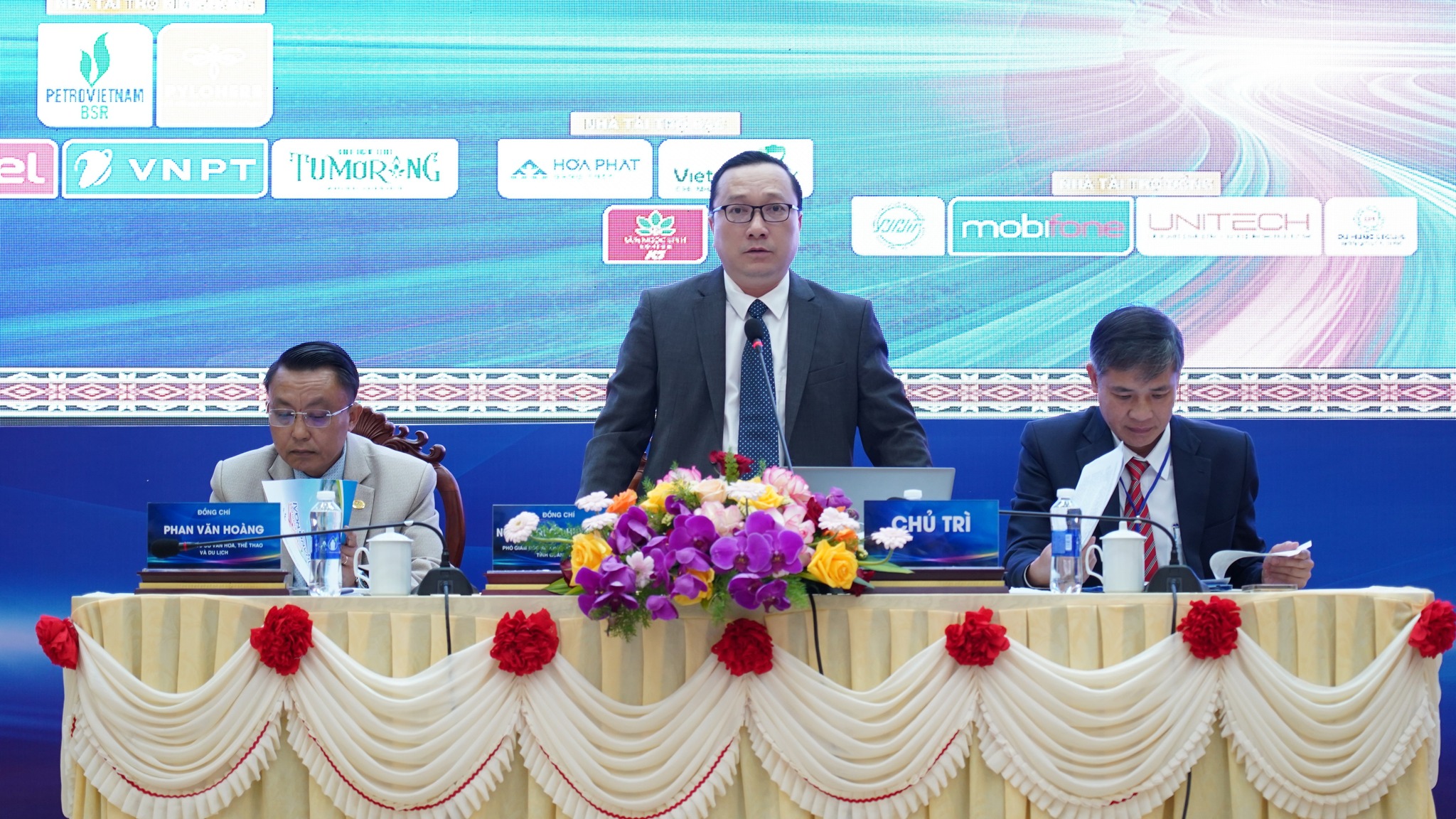 Quảng Ngãi ứng dụng các giải pháp chuyển đổi số để phát triển du lịch- Ảnh 1. Quảng Ngãi ứng dụng các giải pháp chuyển đổi số để phát triển du lịch- Ảnh 1.