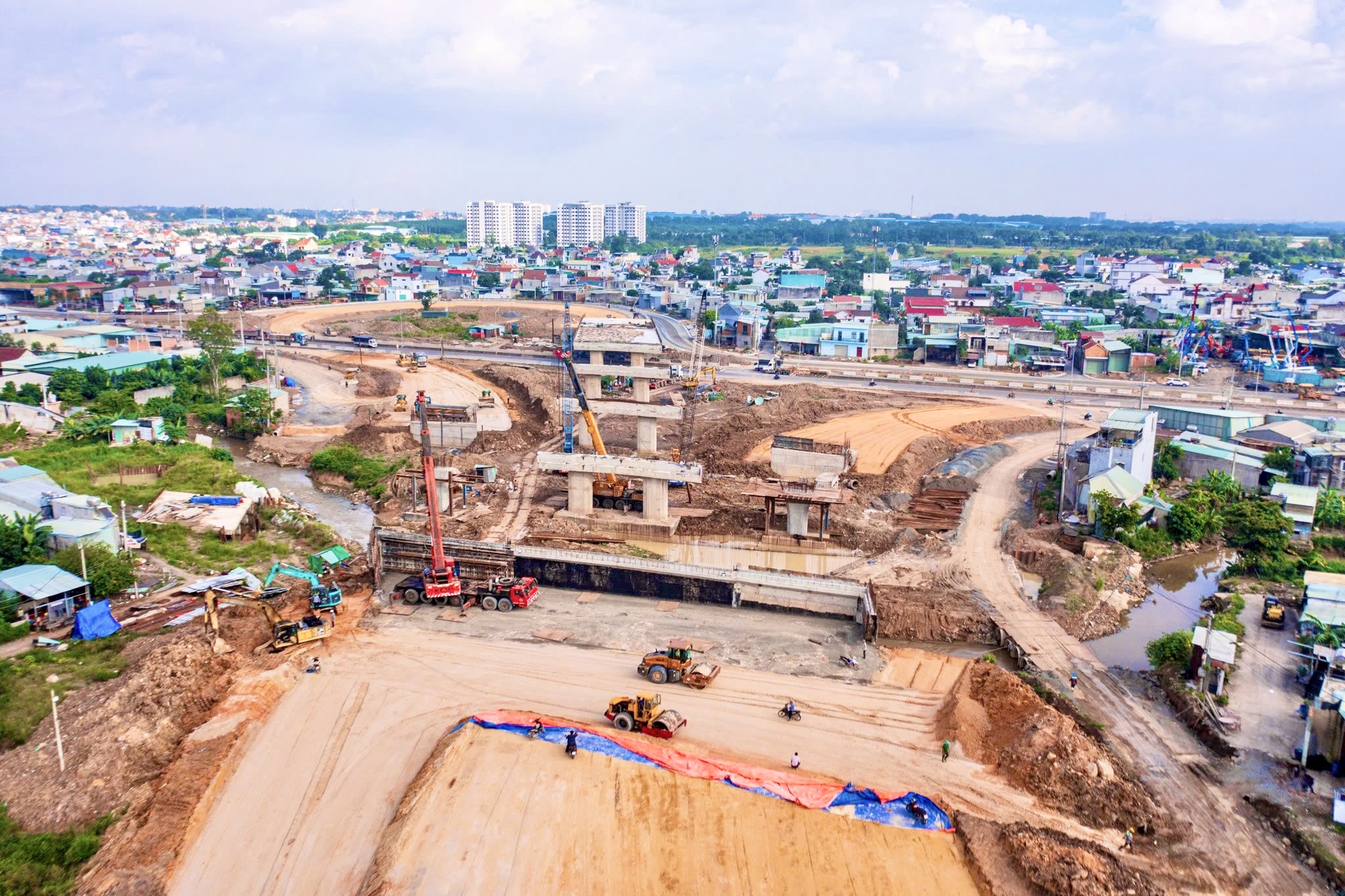 Cao tốc Biên Hòa - Vũng Tàu bước vào hai tháng chạy nước rút trước ngày thông xe kỹ thuật- Ảnh 2. Cao tốc Biên Hòa - Vũng Tàu bước vào hai tháng chạy nước rút trước ngày thông xe kỹ thuật- Ảnh 2.