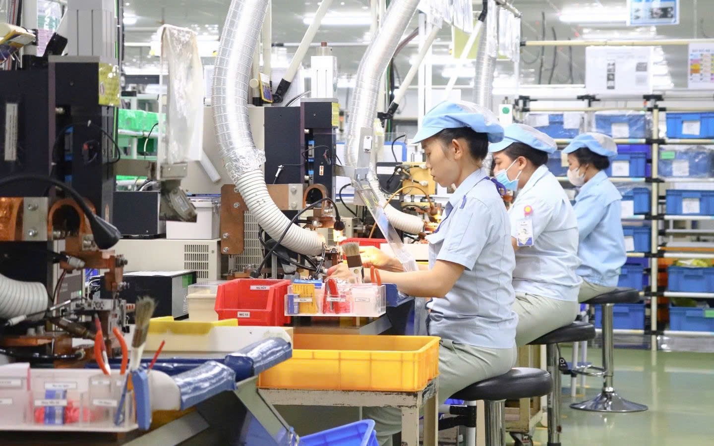 Mô hình cảng xanh - phát triển kinh tế gắn với bảo vệ môi trường- Ảnh 5. Thúc đẩy mô hình sản xuất xanh, bền vững trong ngành xây dựng