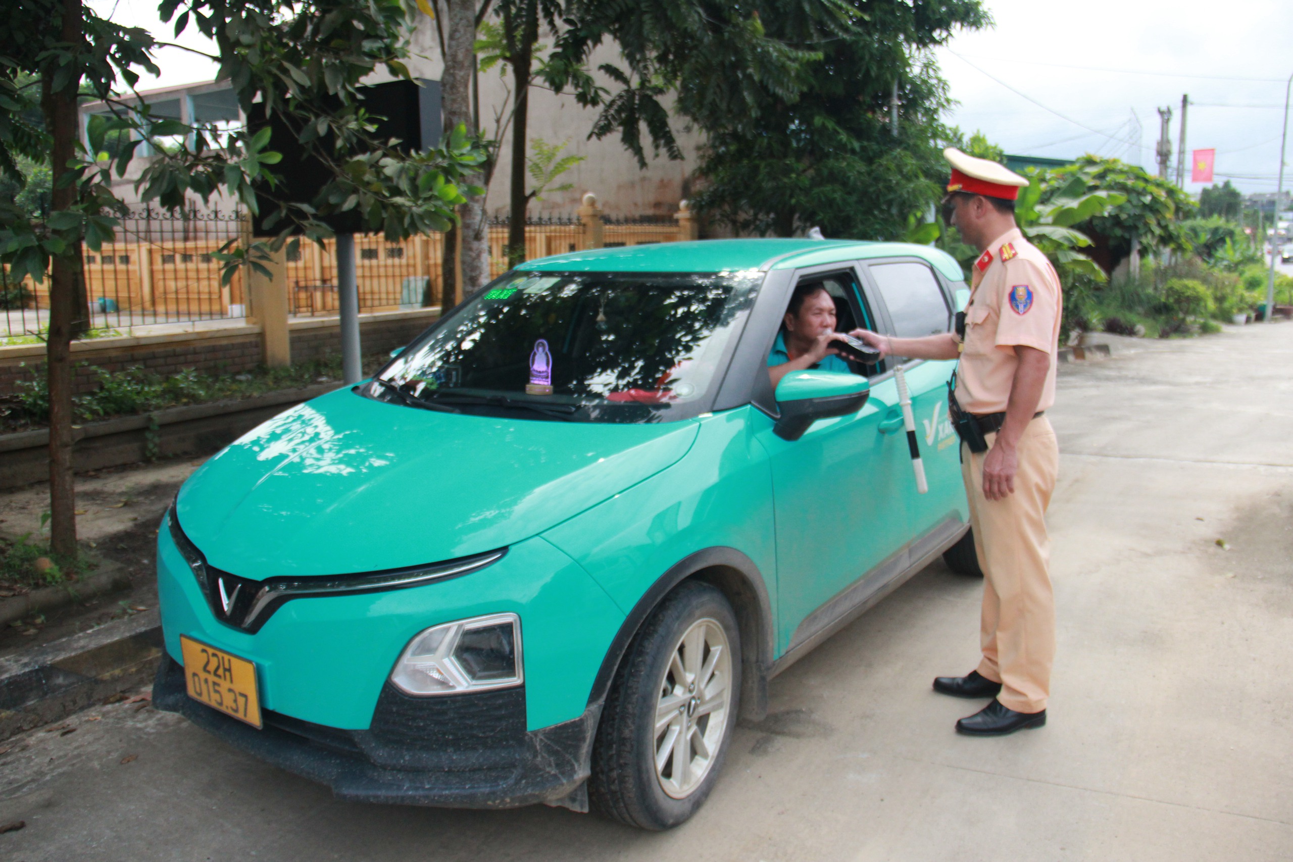 Tuyên Quang: Tập trung tuyên truyền ATGT, chú trọng ngăn ngừa vi phạm ở lứa tuổi học sinh- Ảnh 6. Tuyên Quang: Tập trung tuyên truyền ATGT, chú trọng ngăn ngừa vi phạm ở lứa tuổi học sinh- Ảnh 6.