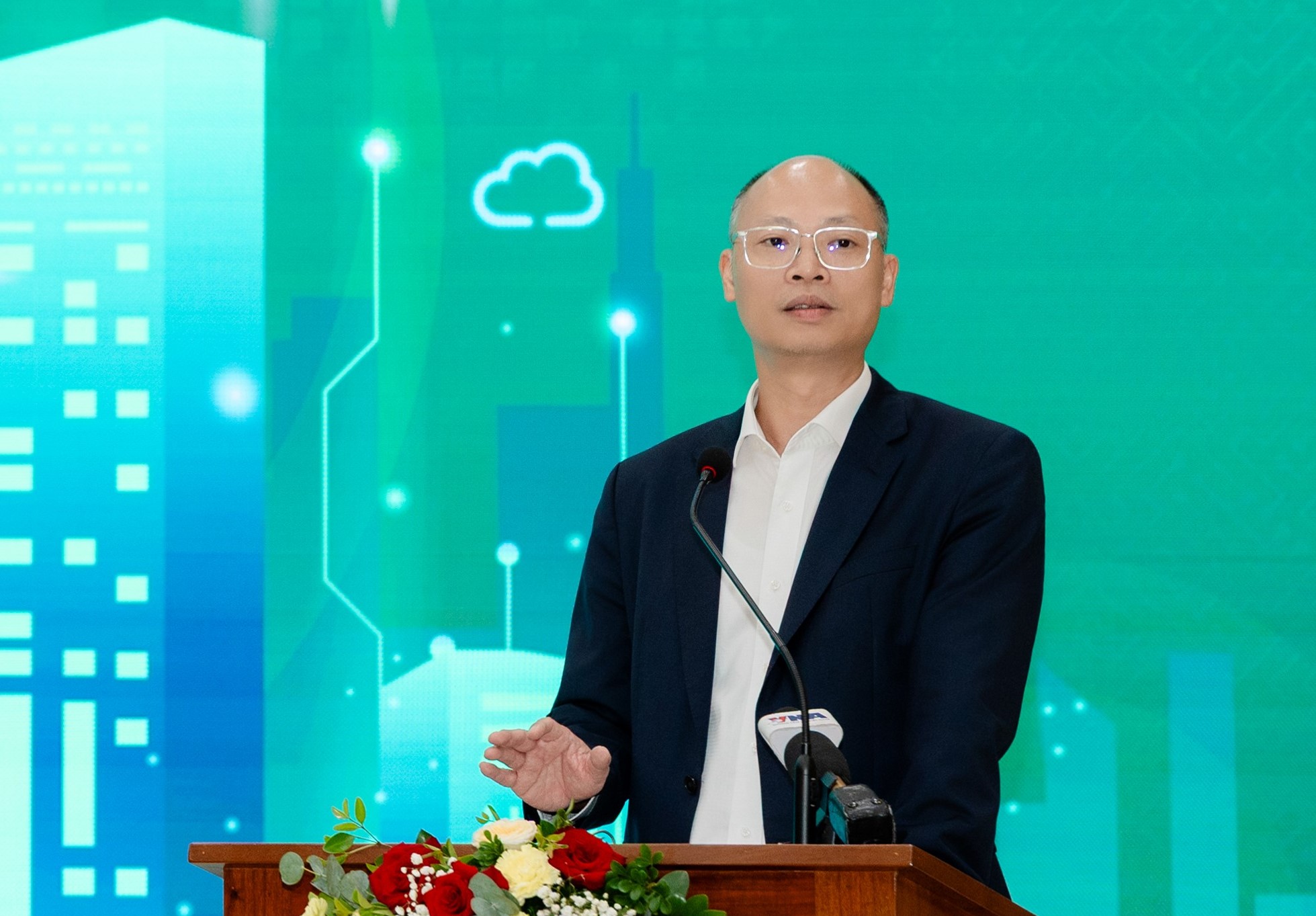 Hoàn thiện hệ thống pháp luật thống nhất, đồng bộ về công trình xanh, giao thông xanh- Ảnh 1. Hoàn thiện hệ thống pháp luật thống nhất, đồng bộ về công trình xanh, giao thông xanh- Ảnh 1.