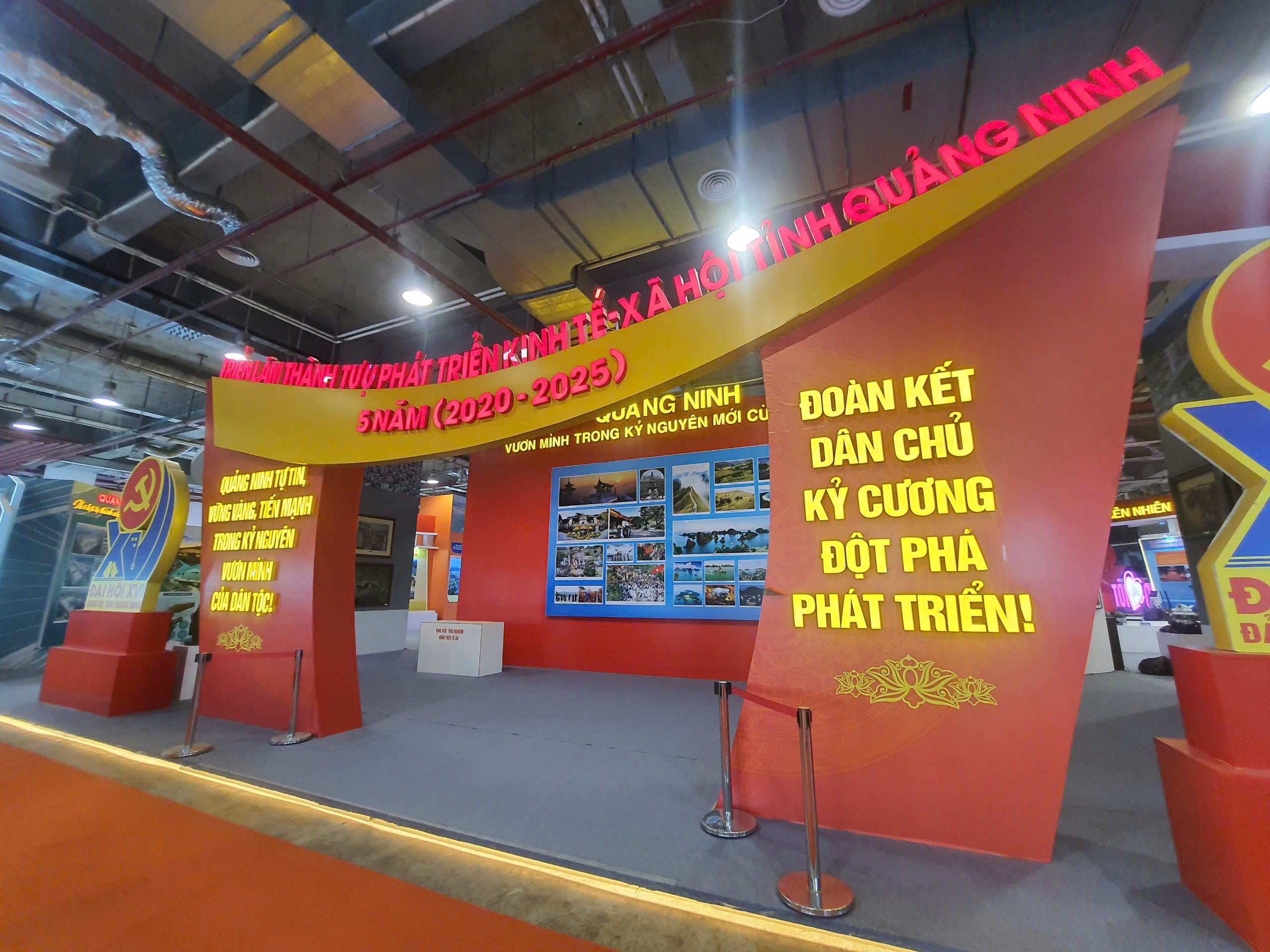 Cận cảnh mô hình thành tựu phát triển kinh tế - xã hội tại hội chợ OCOP Quảng Ninh 2025- Ảnh 1. Cận cảnh mô hình thành tựu phát triển kinh tế - xã hội tại hội chợ OCOP Quảng Ninh 2025- Ảnh 1.