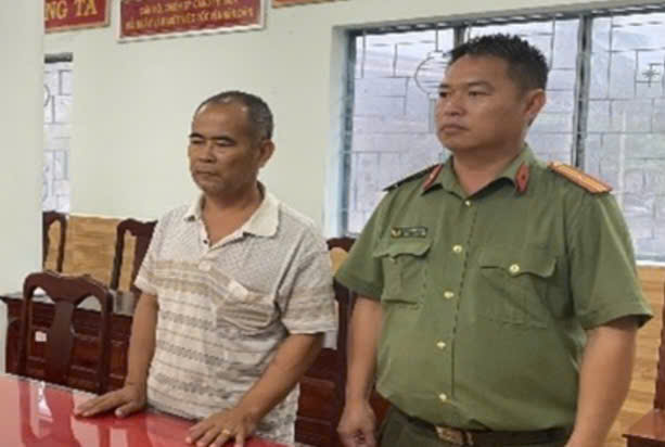 Khởi tố bắt tạm giam hai thuyền trưởng "Tổ chức đưa người khác xuất cảnh trái phép"- Ảnh 2. Khởi tố bắt tạm giam hai thuyền trưởng "Tổ chức đưa người khác xuất cảnh trái phép"- Ảnh 2.