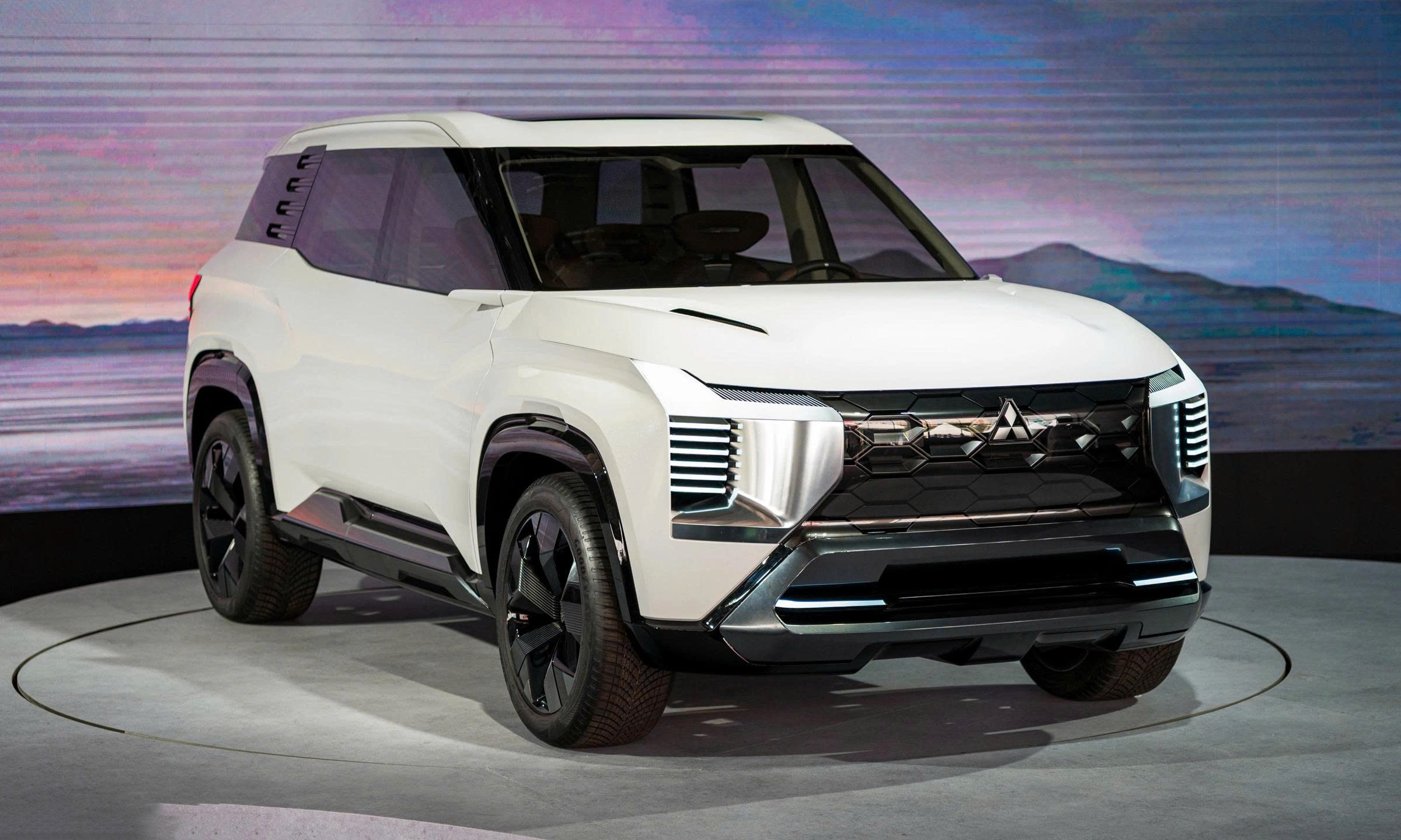 Mitsubishi Destinator sắp về Việt Nam, cạnh tranh với CX-5 và Territory- Ảnh 1. Mitsubishi Destinator sắp về Việt Nam, cạnh tranh với CX-5 và Territory- Ảnh 1.