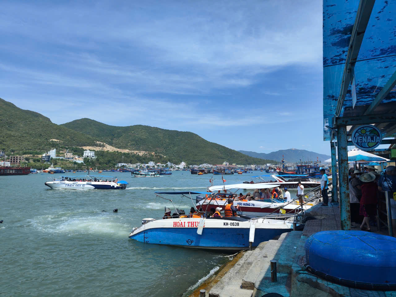 Đưa vận tải đường thủy trở thành một trụ cột quan trọng của hệ thống giao thông- Ảnh 2. Đưa vận tải đường thủy trở thành một trụ cột quan trọng của hệ thống giao thông- Ảnh 2.