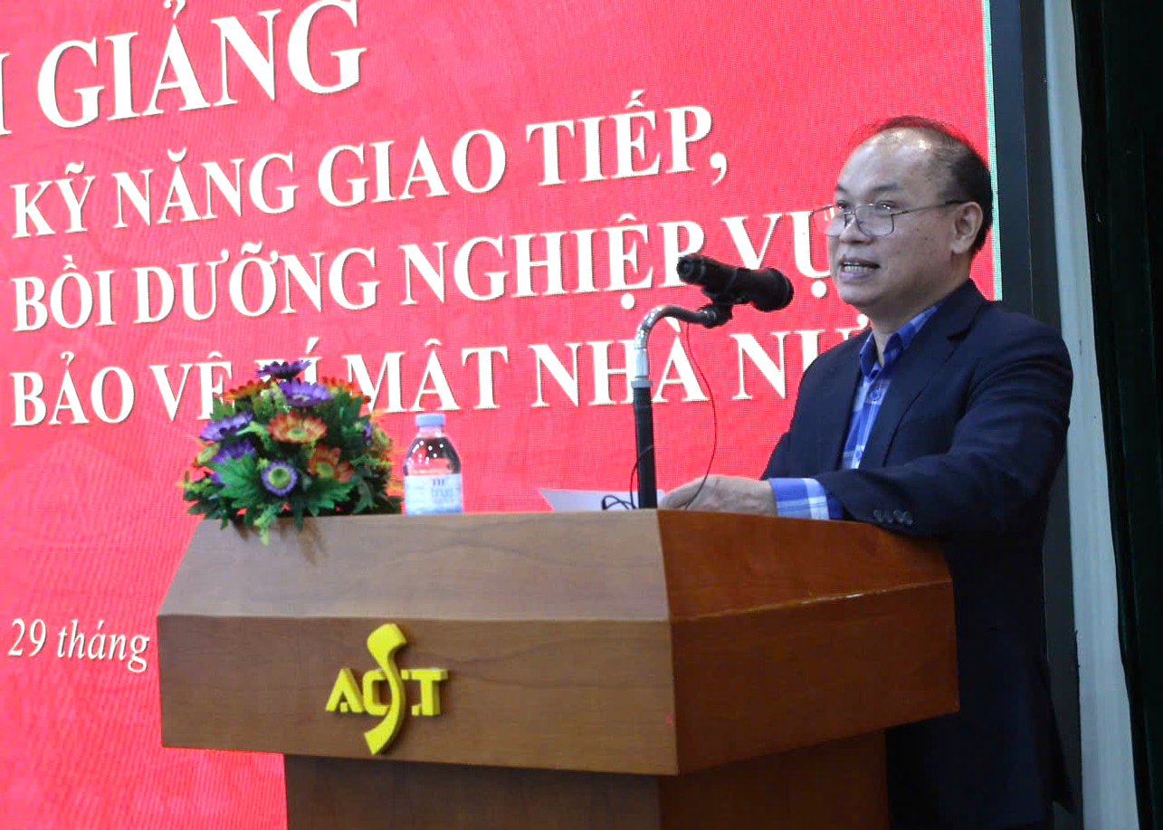 Nâng cao kỹ năng giao tiếp và nghiệp vụ văn thư lưu trữ ngành Xây dựng- Ảnh 1. Nâng cao kỹ năng giao tiếp và nghiệp vụ văn thư lưu trữ ngành Xây dựng- Ảnh 1.