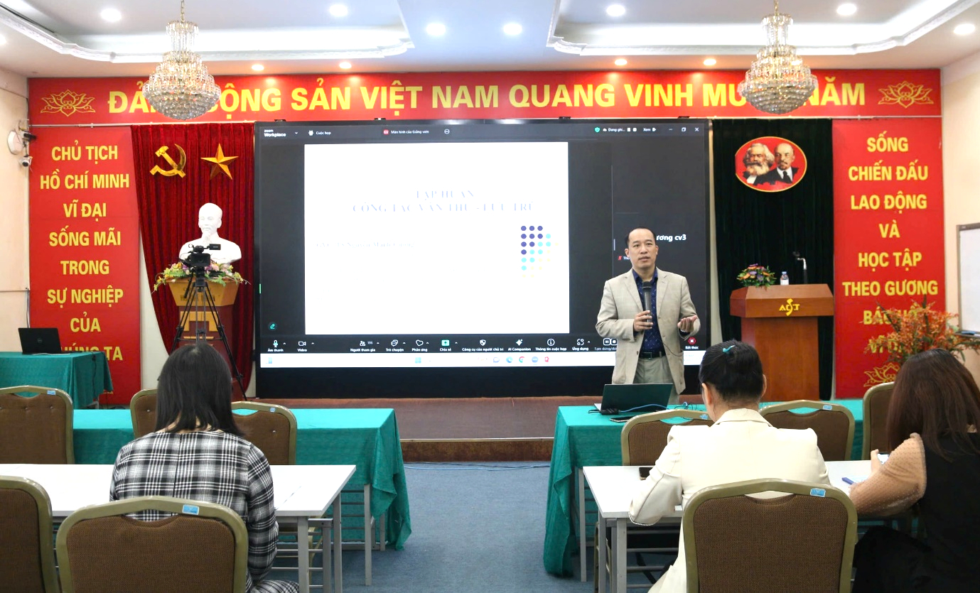 Nâng cao kỹ năng giao tiếp và nghiệp vụ văn thư lưu trữ ngành Xây dựng- Ảnh 2. Nâng cao kỹ năng giao tiếp và nghiệp vụ văn thư lưu trữ ngành Xây dựng- Ảnh 2.