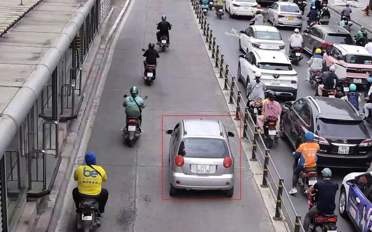 Camera AI phát hiện hơn 7.000 xe máy vượt đèn đỏ, gần 3.800 tài xế không thắt dây an toàn