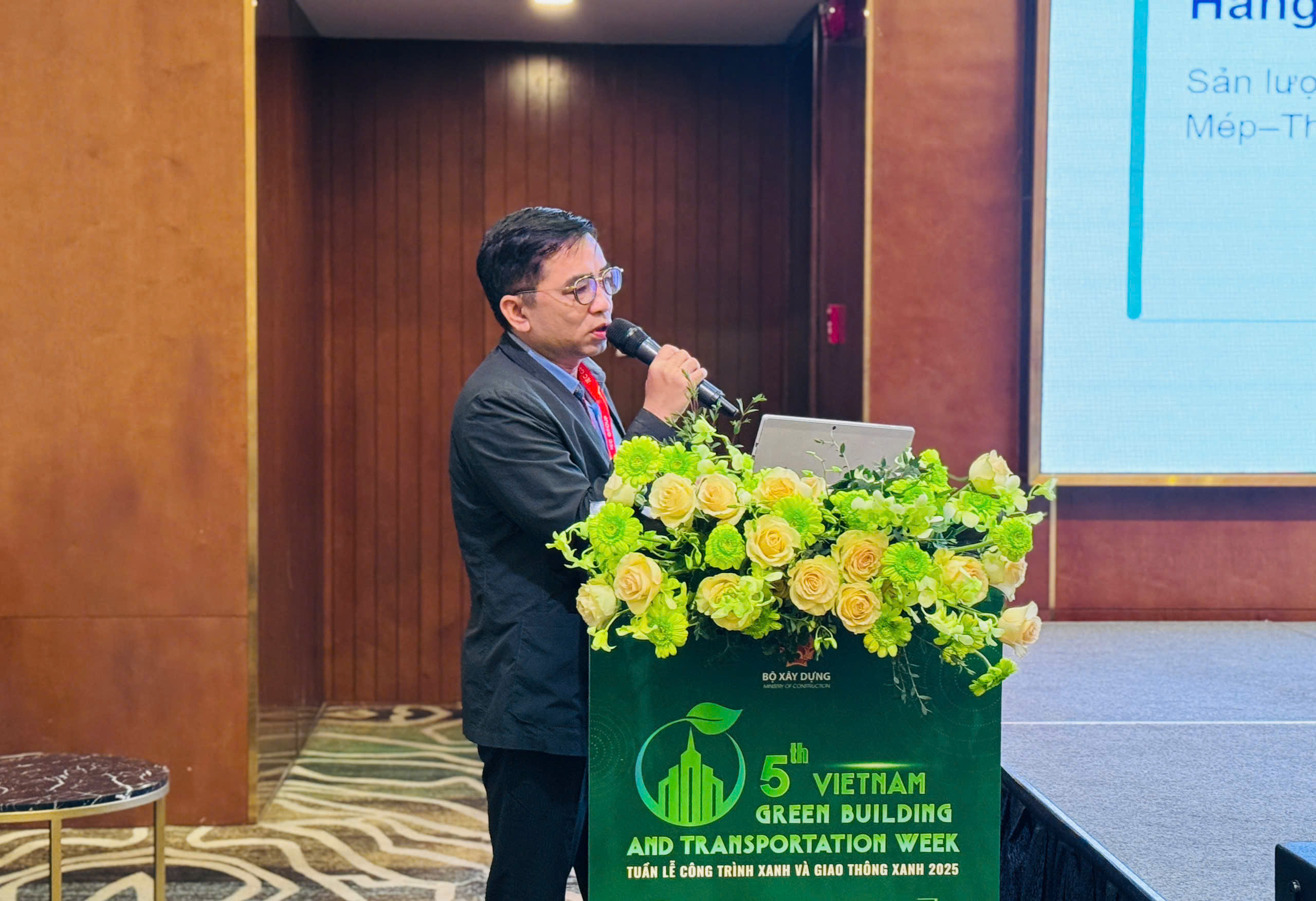 Giao thông xanh: Tầm nhìn chiến lược quốc gia hướng tới phát thải ròng bằng 0- Ảnh 2. Giao thông xanh: Tầm nhìn chiến lược quốc gia hướng tới phát thải ròng bằng 0- Ảnh 2.