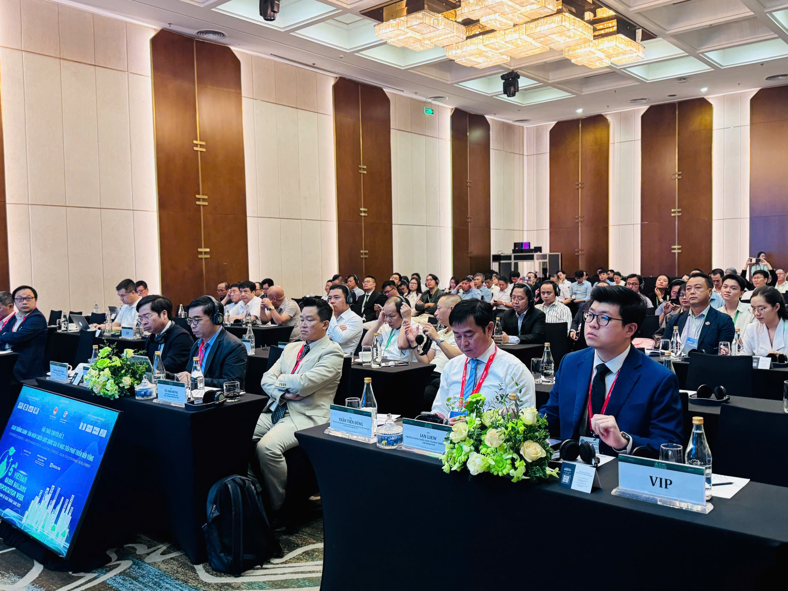 Giao thông xanh: Tầm nhìn chiến lược quốc gia hướng tới phát thải ròng bằng 0- Ảnh 4. Giao thông xanh: Tầm nhìn chiến lược quốc gia hướng tới phát thải ròng bằng 0- Ảnh 4.