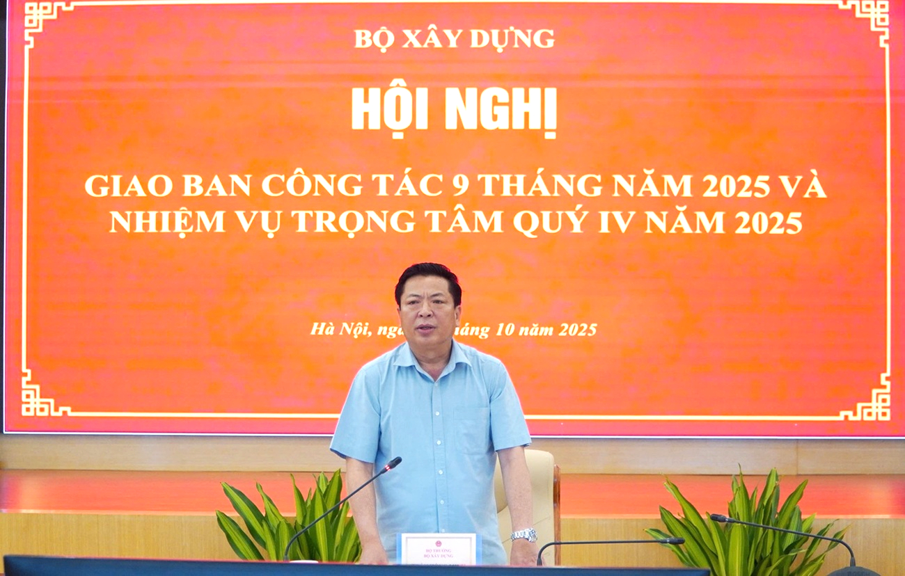 Bộ trưởng Bộ Xây dựng Trần Hồng Minh phát biểu khai mạc Hội nghị.
