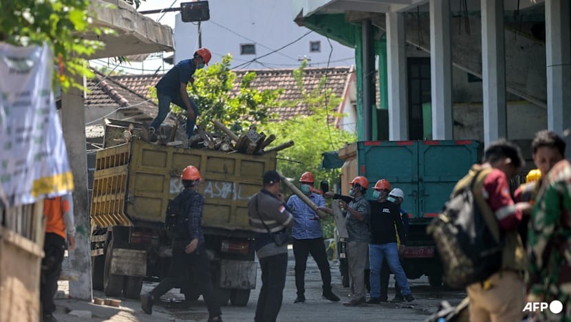 Sập trường học ở Indonesia: Số người thiệt mạng tiếp tục tăng- Ảnh 1.