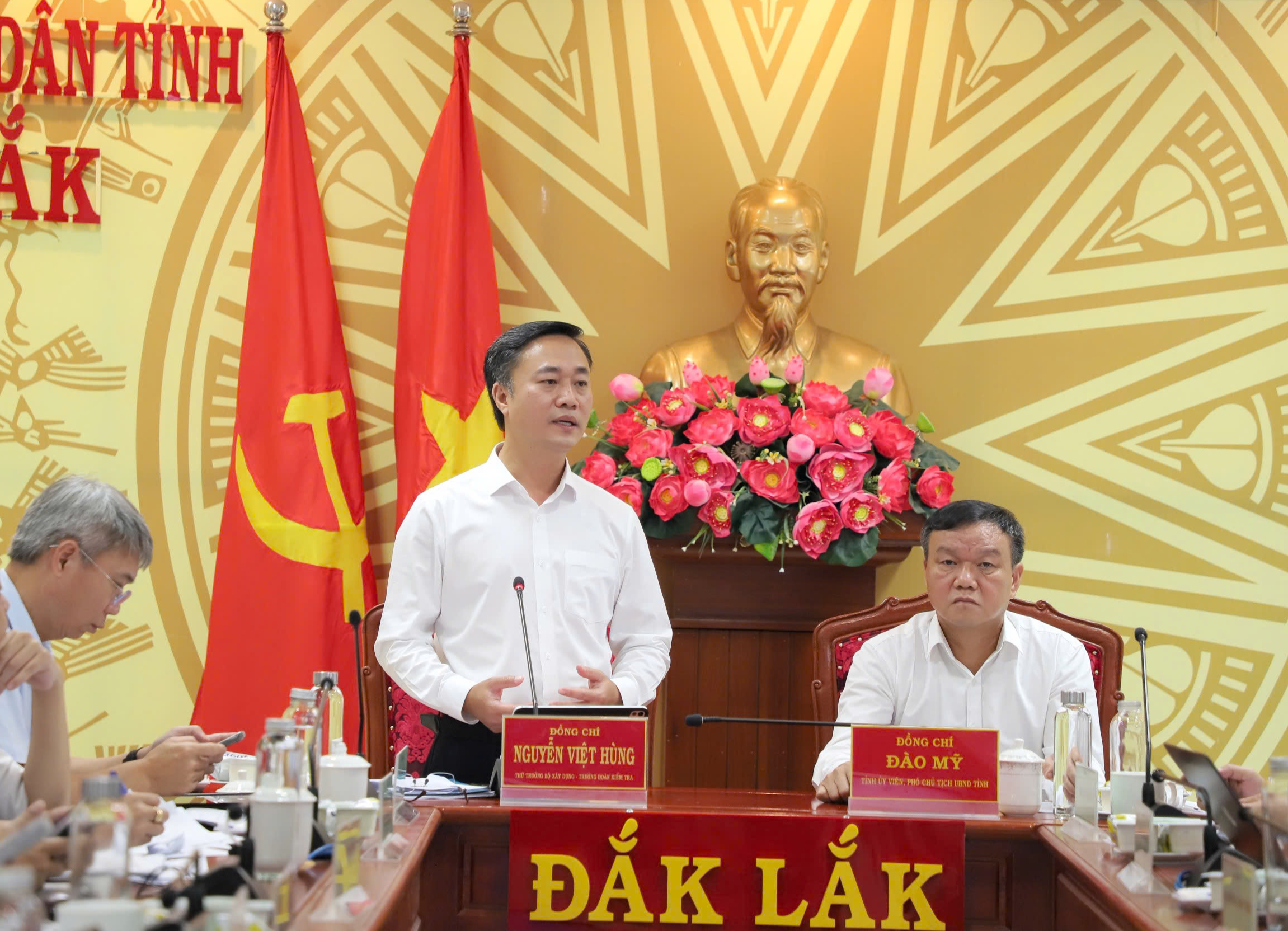 Thứ trưởng Nguyễn Việt Hùng: Tập trung gỡ nút thắt vật liệu cao tốc Quy Nhơn - Chí Thạnh- Ảnh 1.
