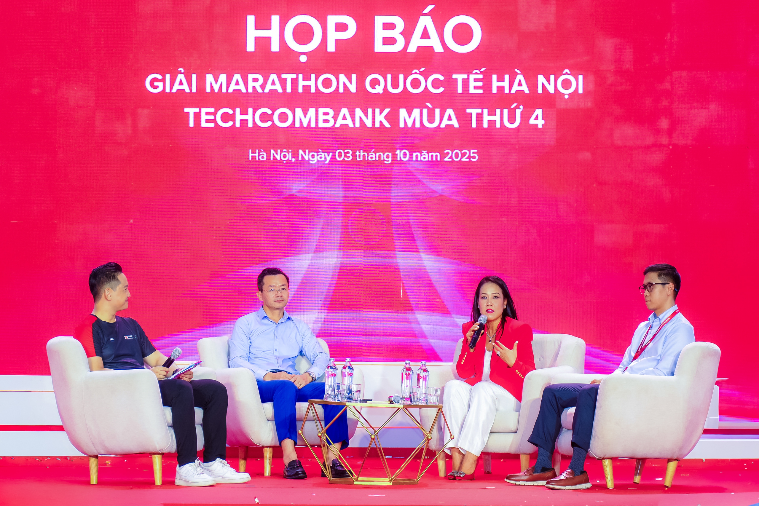 Marathon Quốc tế Hà Nội Techcombank: Kết nối cộng đồng, tôn vinh giá trị di sản - văn hóa- Ảnh 1.