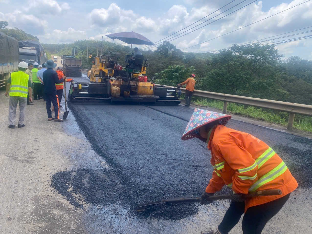 Quốc lộ 14 Đồng Nai hư hỏng sau mưa bão: Đề xuất sửa chữa khẩn cấp 9,6 tỷ đồng- Ảnh 2.