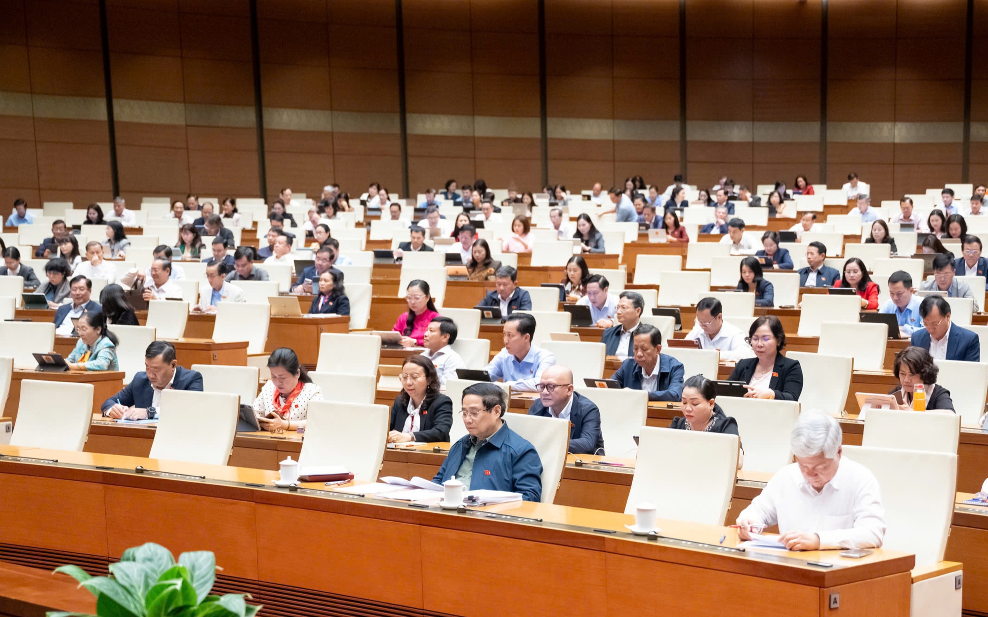 Đặc khu Vân Đồn - Vùng đất hội tụ tiềm năng, khát vọng trở thành trung tâm kinh tế biển xa- Ảnh 5. Hoàn thành dứt điểm các dự án giao thông lớn, tạo đòn bẩy phát triển kinh tế