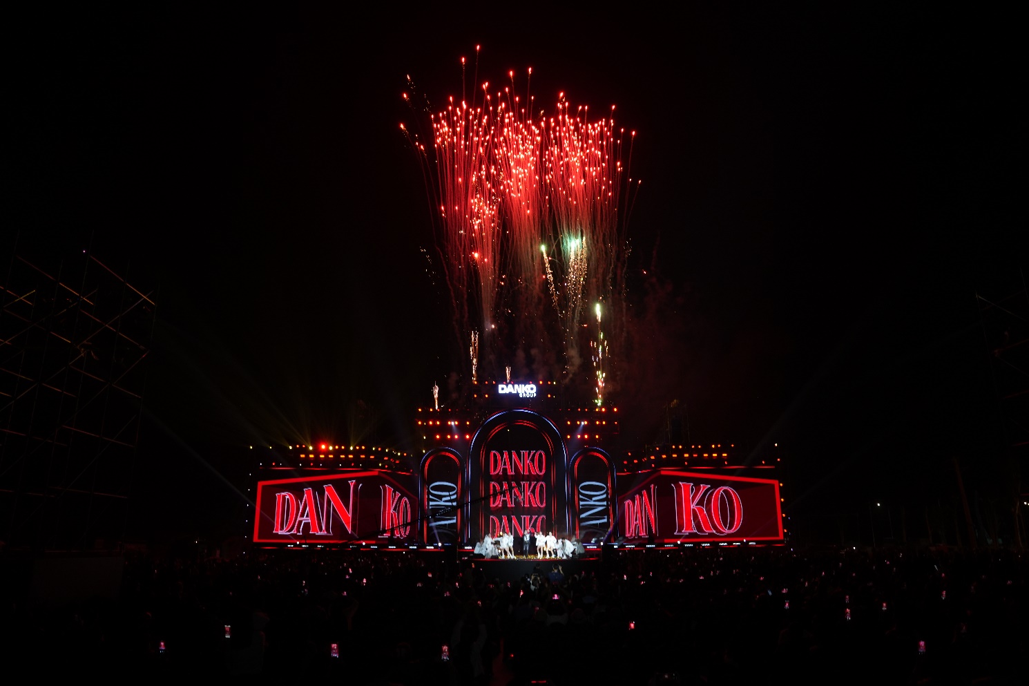 Đêm nhạc "Mùa thu cho em", món quà tri ân khách hàng tại Danko Riverside- Ảnh 5. Đêm nhạc "Mùa thu cho em", món quà tri ân khách hàng tại Danko Riverside- Ảnh 5.