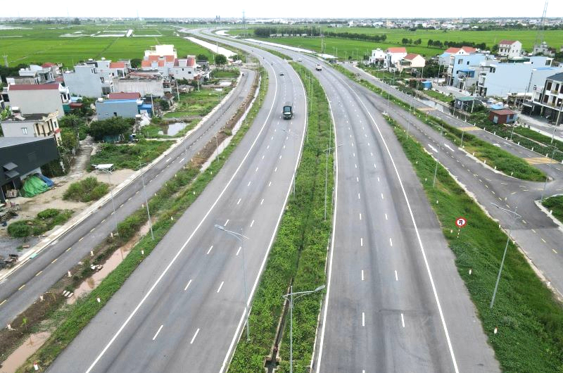 Ninh Bình: Quyết liệt giải ngân vốn đầu tư công năm 2025- Ảnh 1. Ninh Bình: Quyết liệt giải ngân vốn đầu tư công năm 2025- Ảnh 1.