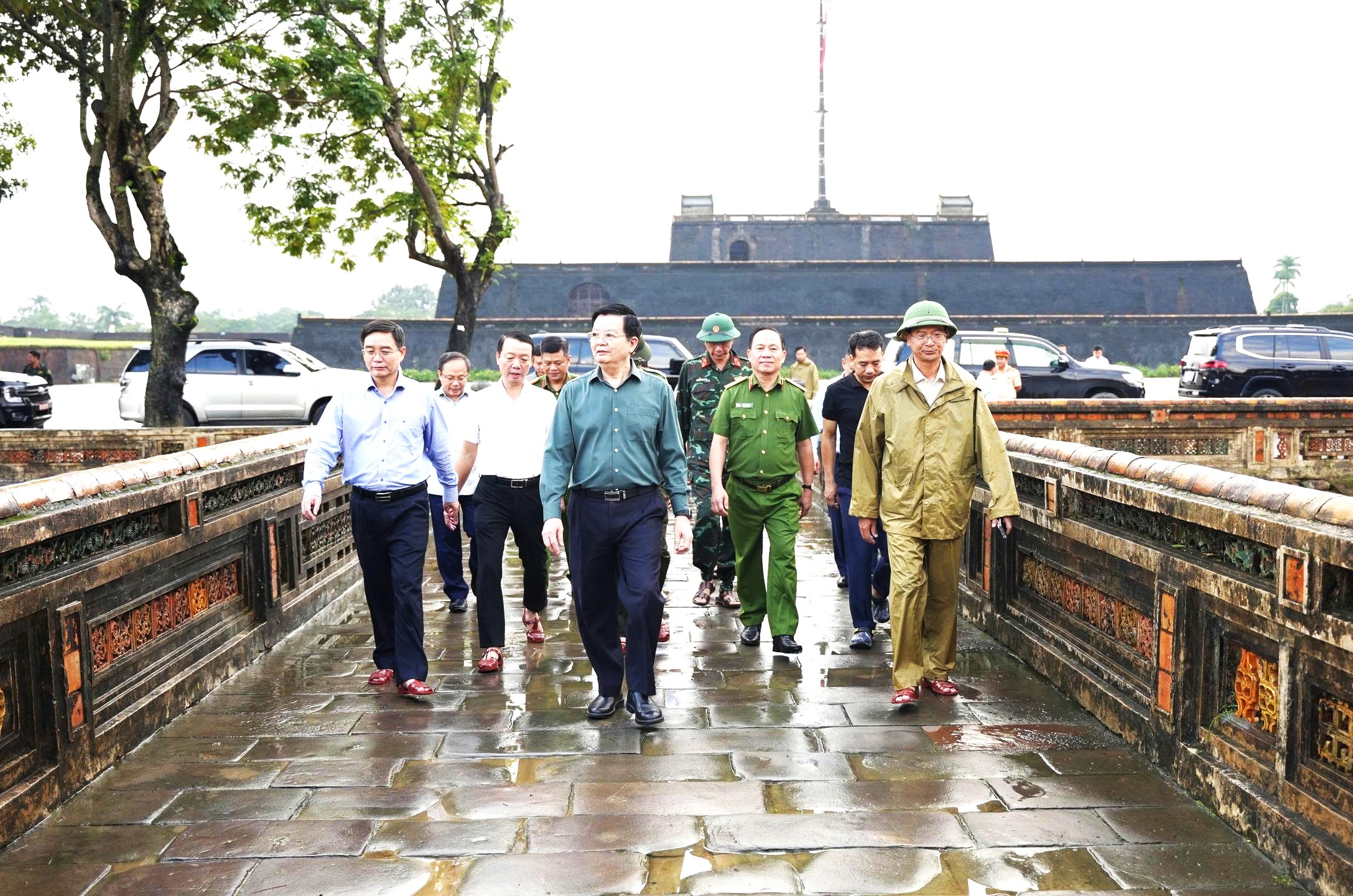 Phó Thủ tướng Mai Văn Chính: Rà soát tổng thể hạng mục Đại Nội Huế dễ bị ảnh hưởng mưa lũ- Ảnh 1. Phó Thủ tướng Mai Văn Chính: Rà soát tổng thể hạng mục Đại Nội Huế dễ bị ảnh hưởng mưa lũ- Ảnh 1.