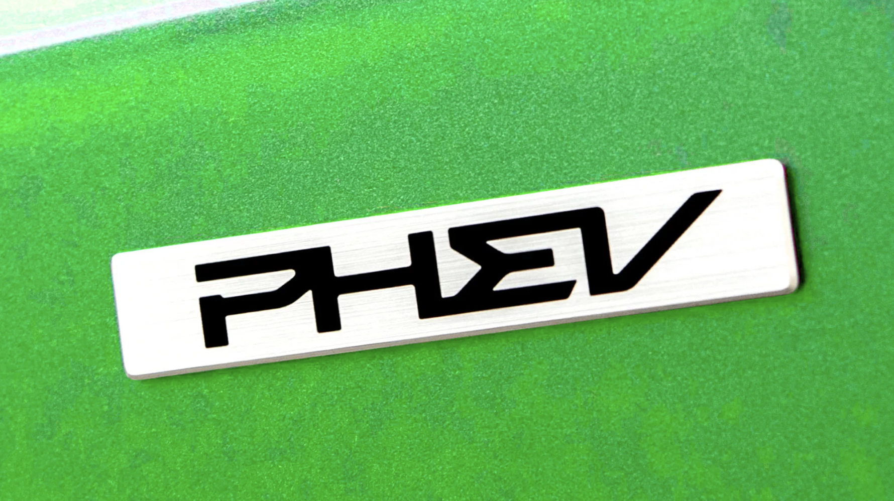 Công bố khoa học: Xe PHEV không sạch như quảng cáo- Ảnh 1.