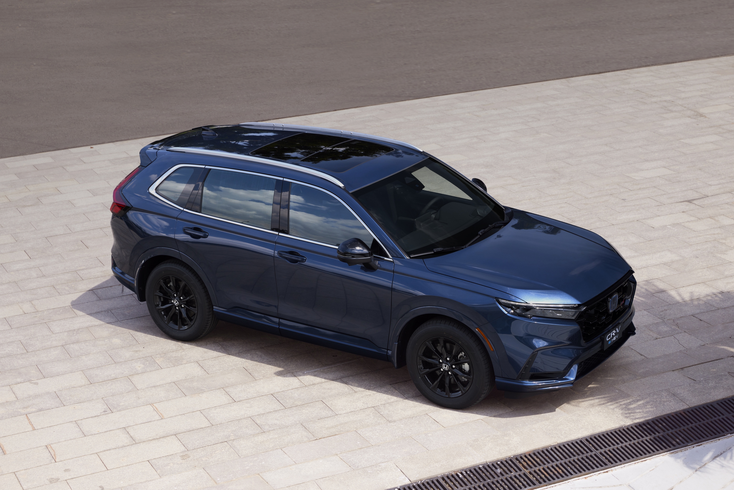Honda CR-V e:HEV sắp được lắp ráp tại Việt Nam- Ảnh 1. Honda CR-V e:HEV sắp được lắp ráp tại Việt Nam- Ảnh 1.