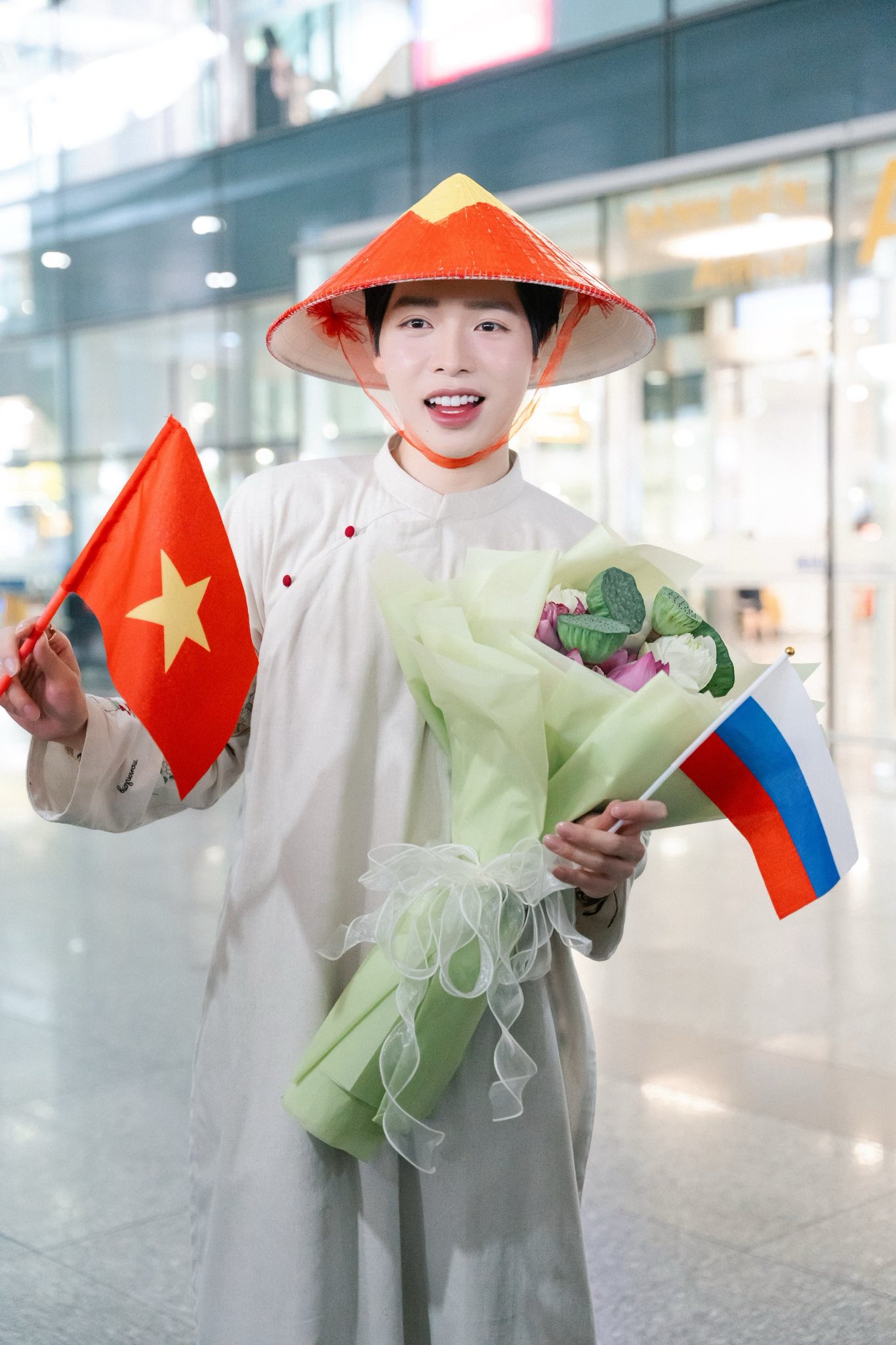 Mỹ Tâm, Đức Phúc và nhiều nghệ sĩ Việt quyên góp ủng hộ đồng bào miền Trung trong mưa lũ- Ảnh 2. Mỹ Tâm, Đức Phúc và nhiều nghệ sĩ Việt quyên góp ủng hộ đồng bào miền Trung trong mưa lũ- Ảnh 2.