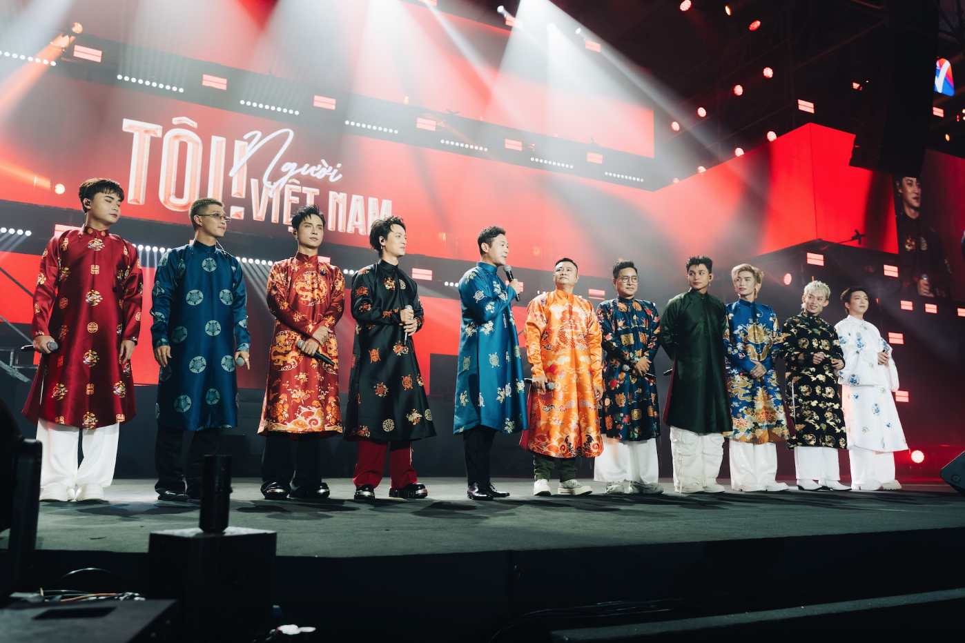 Mỹ Tâm, Đức Phúc và nhiều nghệ sĩ Việt quyên góp ủng hộ đồng bào miền Trung trong mưa lũ- Ảnh 3. Mỹ Tâm, Đức Phúc và nhiều nghệ sĩ Việt quyên góp ủng hộ đồng bào miền Trung trong mưa lũ- Ảnh 3.