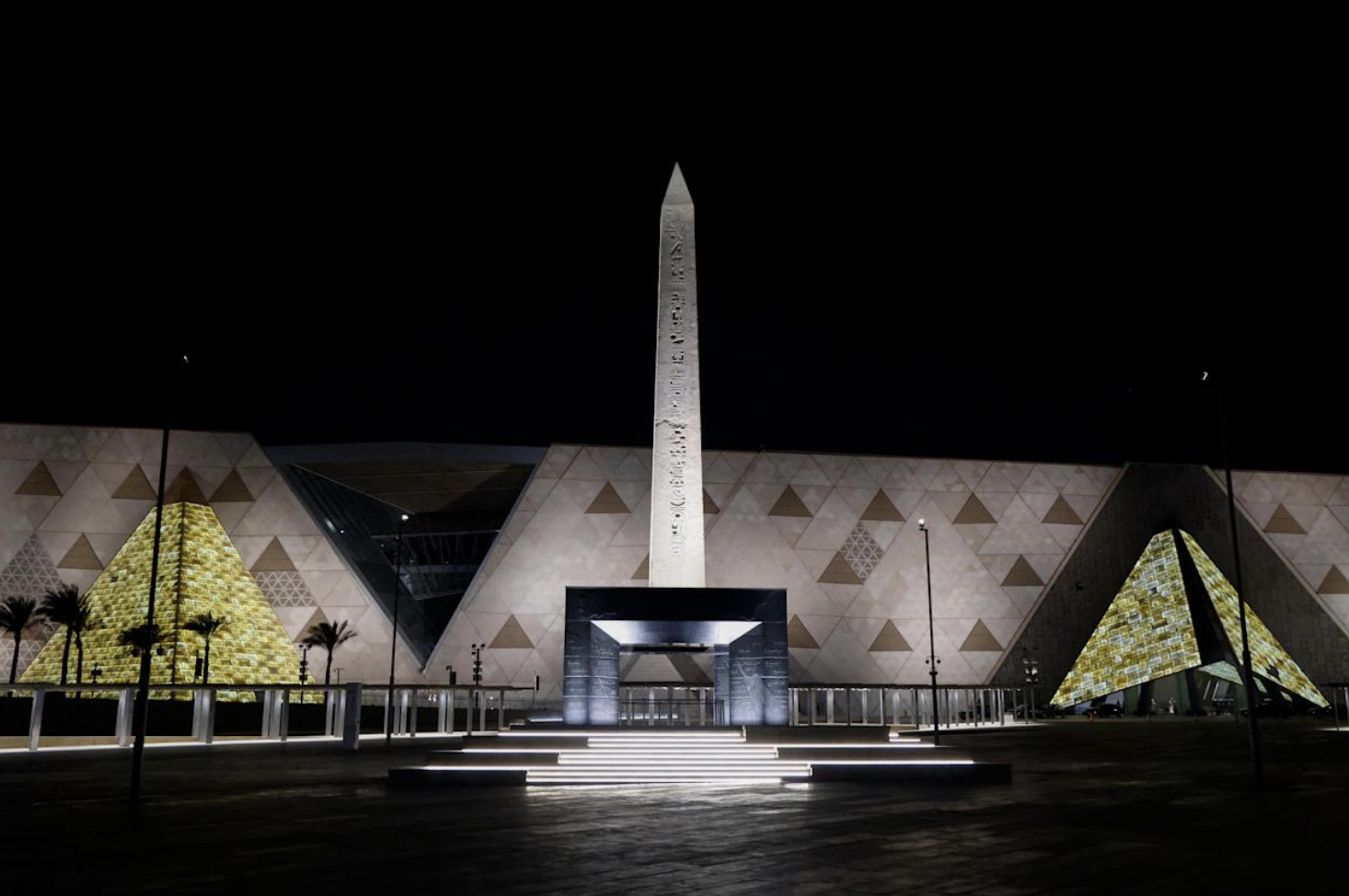 Ai Cập khai trương bảo tàng trị giá 1 tỷ USD sau hai thập kỷ chờ đợi- Ảnh 1.