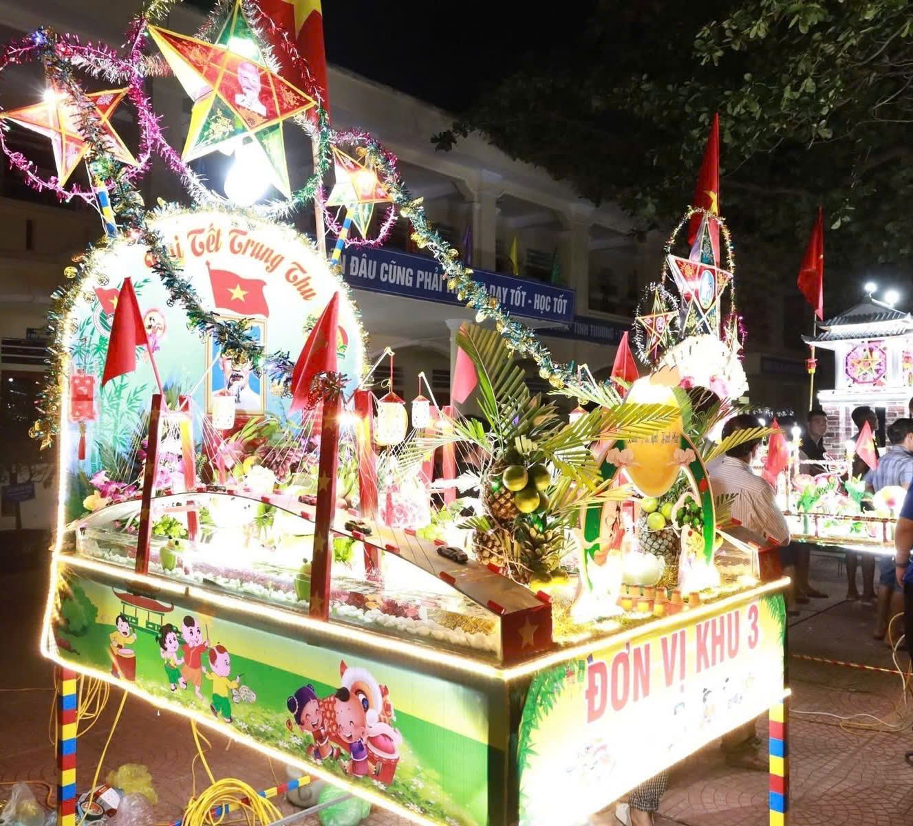 Các xã vùng ven Hà Nội lung linh trong đêm hội Trung thu- Ảnh 7.