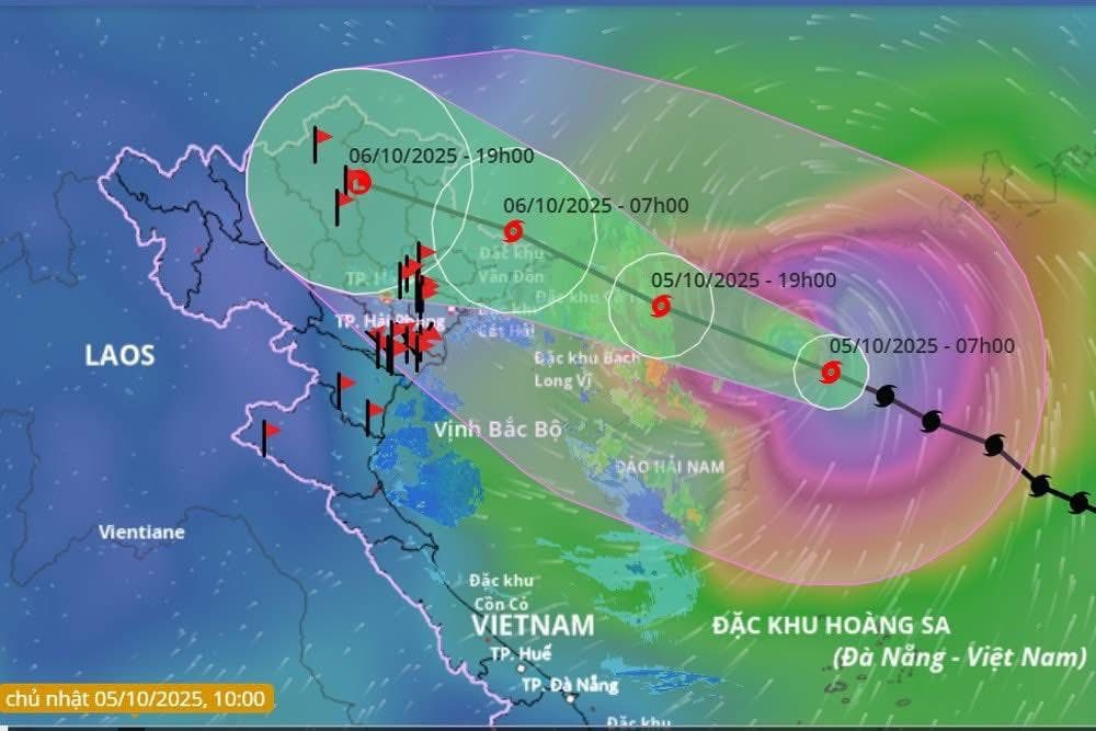 Ngành Xây dựng tổng lực ứng phó bão số 11, khẩn trương khắc phục hậu quả bão số 10- Ảnh 1.