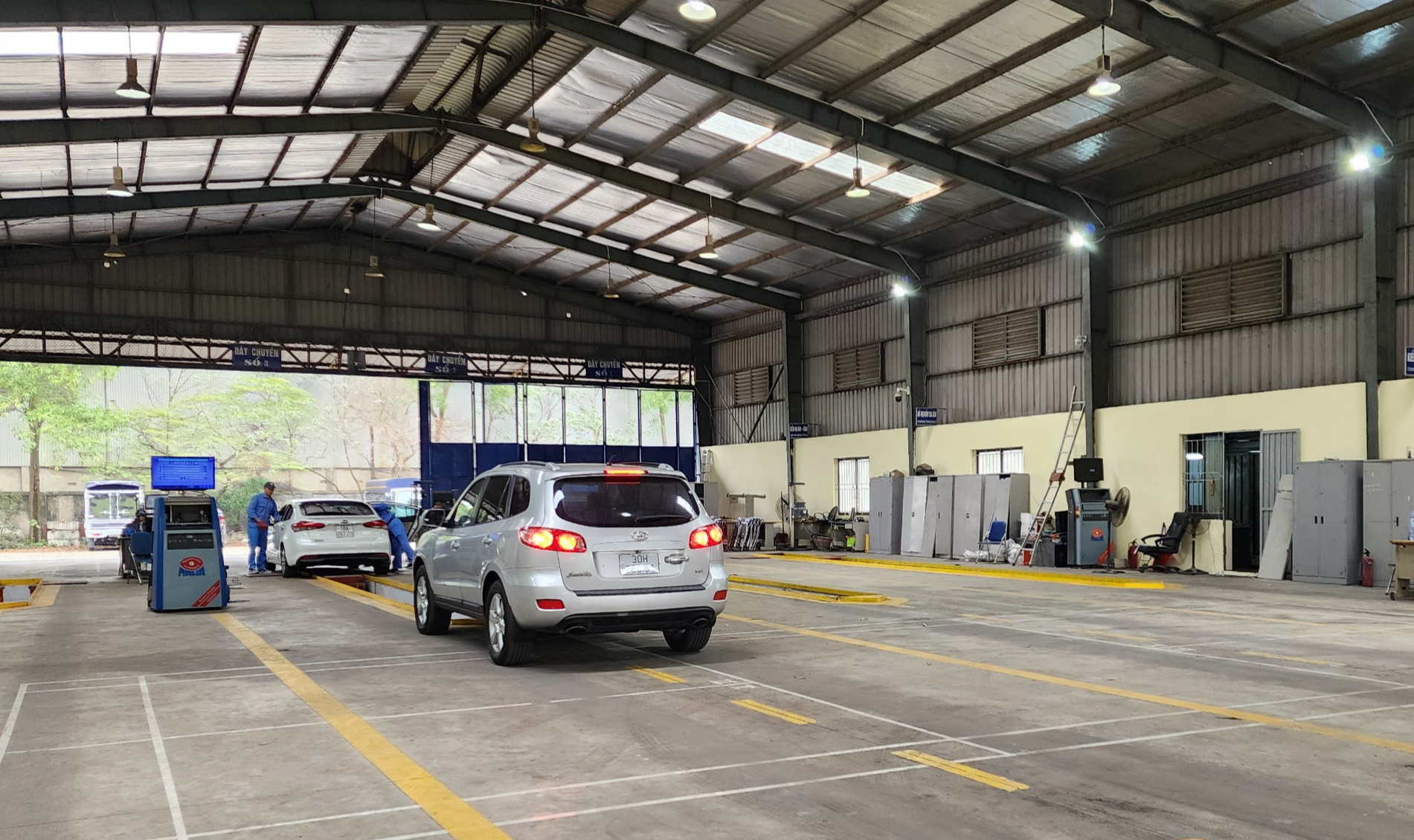 Đề xuất sửa quy định, gỡ khó xe nộp phạt nguội nhưng chưa gỡ cảnh báo khi đi đăng kiểm- Ảnh 2. Đề xuất sửa quy định, gỡ khó xe nộp phạt nguội nhưng chưa gỡ cảnh báo khi đi đăng kiểm- Ảnh 2.