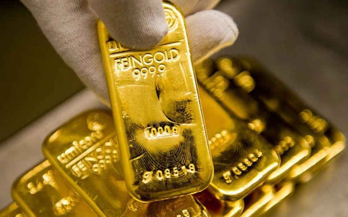 Giá vàng thế giới vượt mốc 3.900 USD/ounce lần đầu tiên nhờ nhu cầu trú ẩn an toàn- Ảnh 1.