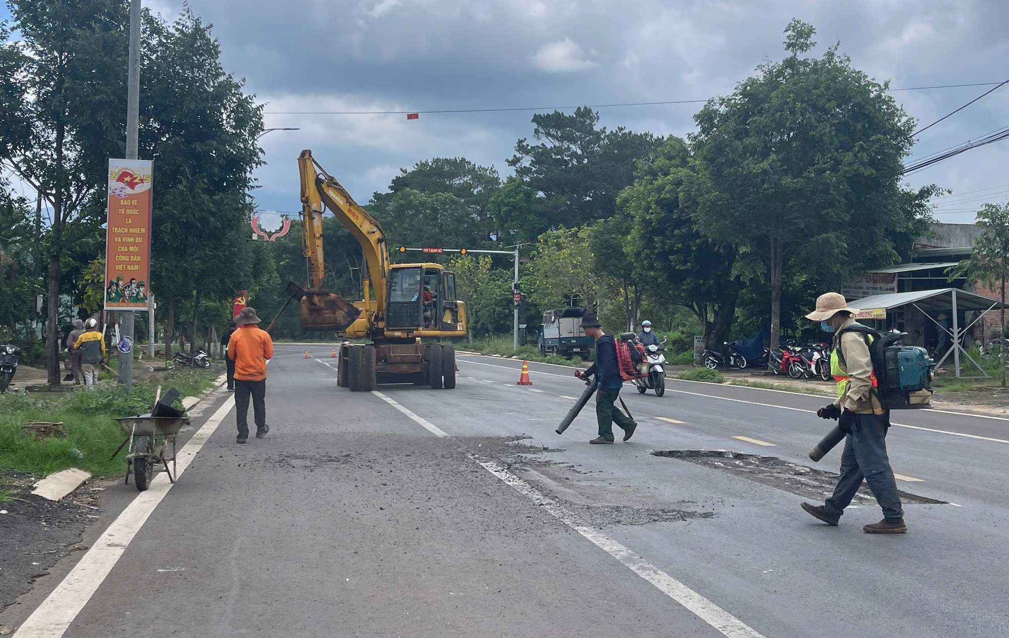 QL19 qua Gia Lai: Các vị trí hư hỏng sẽ được thảm lại trong tháng 10- Ảnh 1.