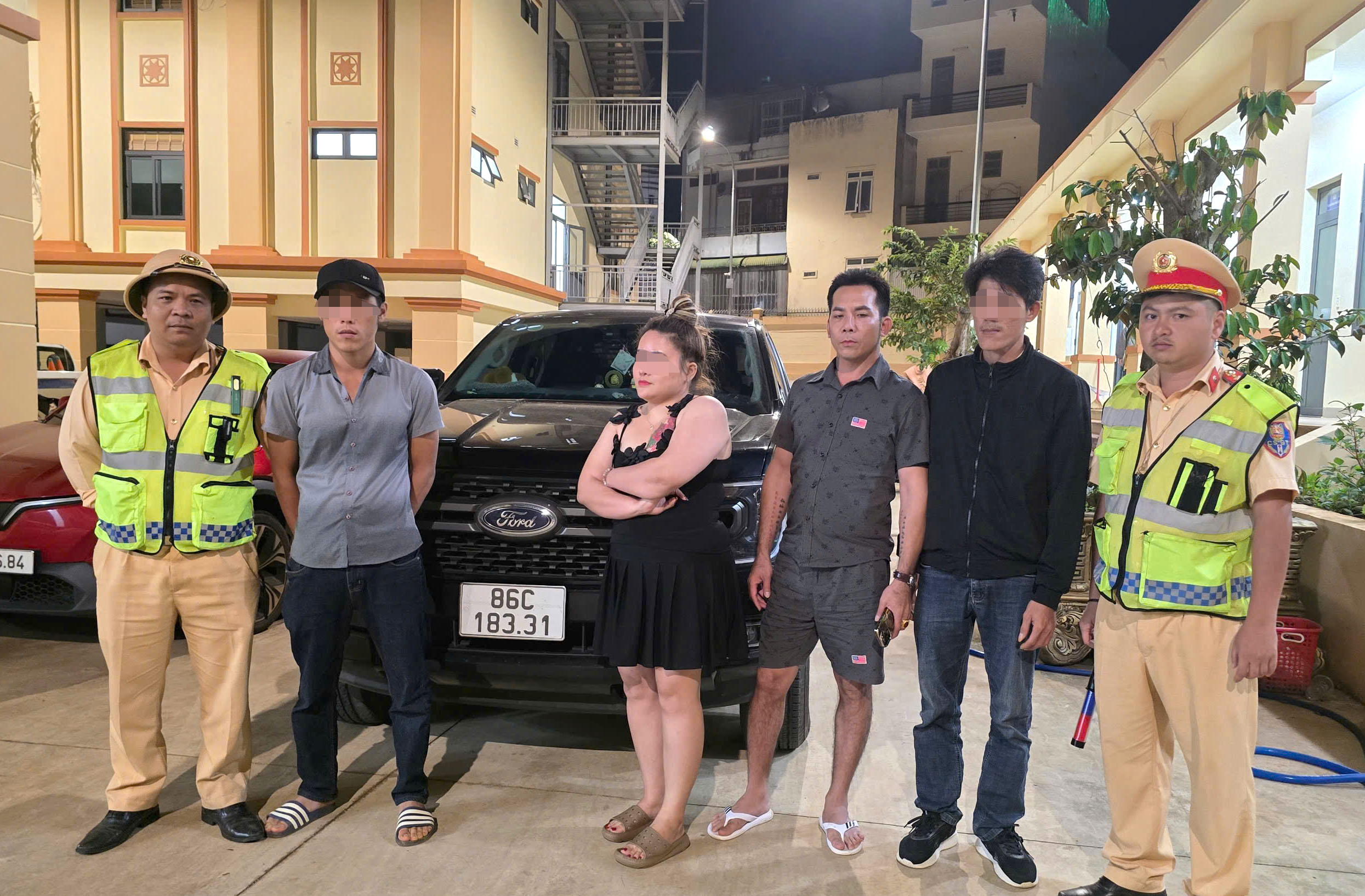 Đắk Lắk: Điều tra, xử lý nhóm người hành hung tài xế xe tải- Ảnh 1.