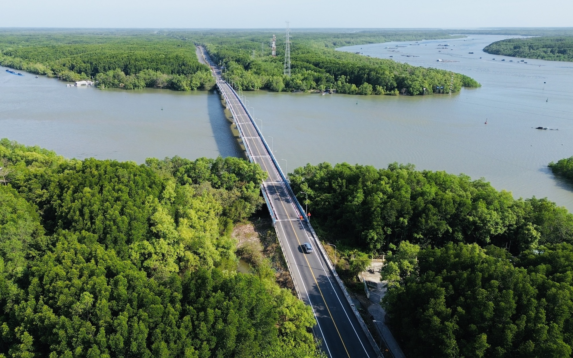 TP.HCM: Xem xét đề xuất làm đường vượt biển Cần Giờ - Vũng Tàu của Vingroup trước 10/10