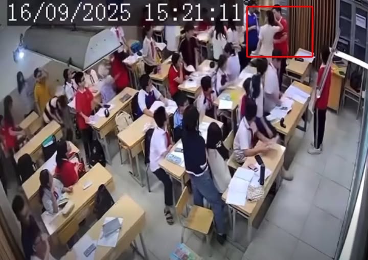 Đề xuất cách ly học sinh xúc phạm giáo viên, bạn bè- Ảnh 1.