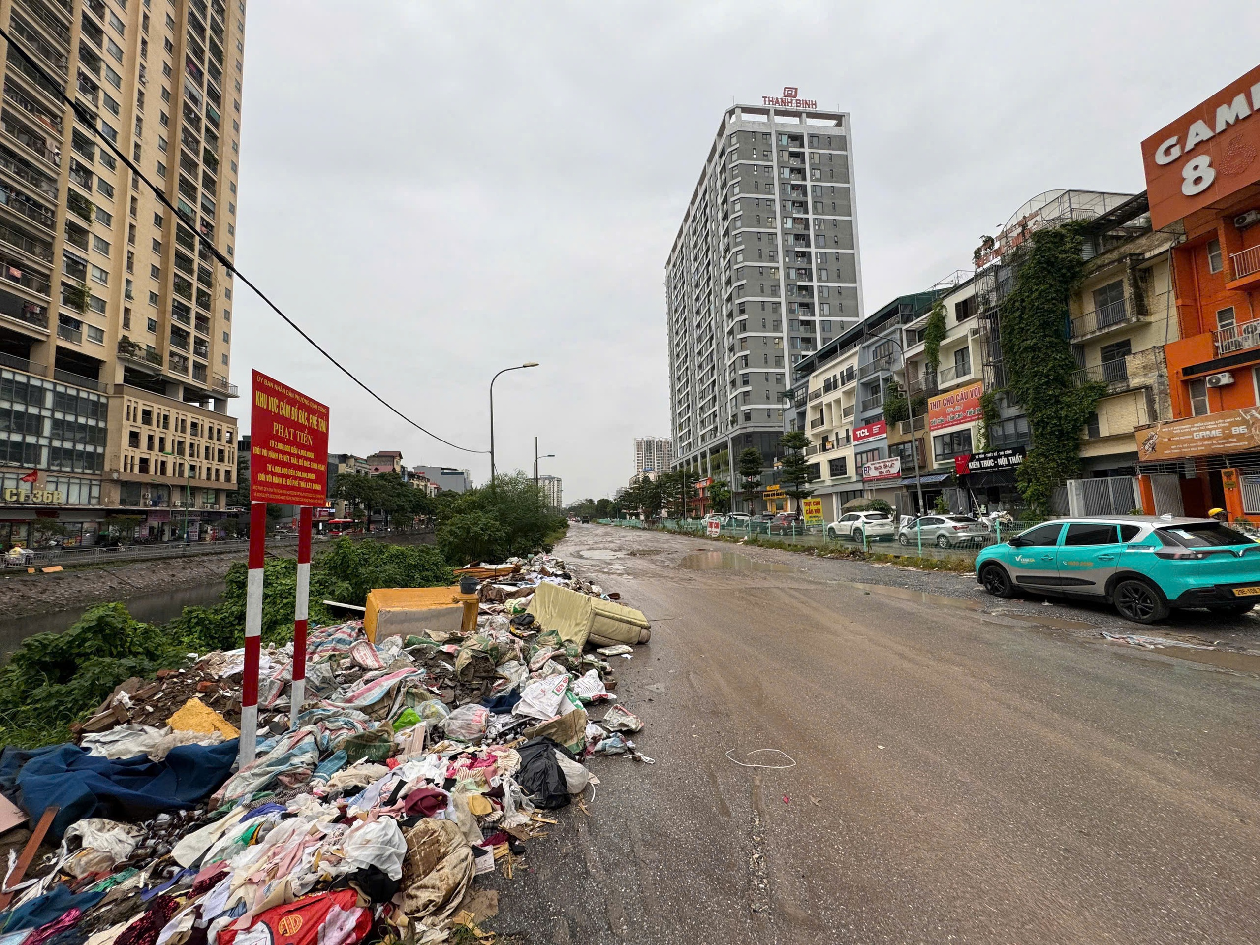 Vì sao đoạn đường chưa đầy 1km ở KĐT Bắc Đại Kim thi công 6 năm chưa xong?- Ảnh 2.