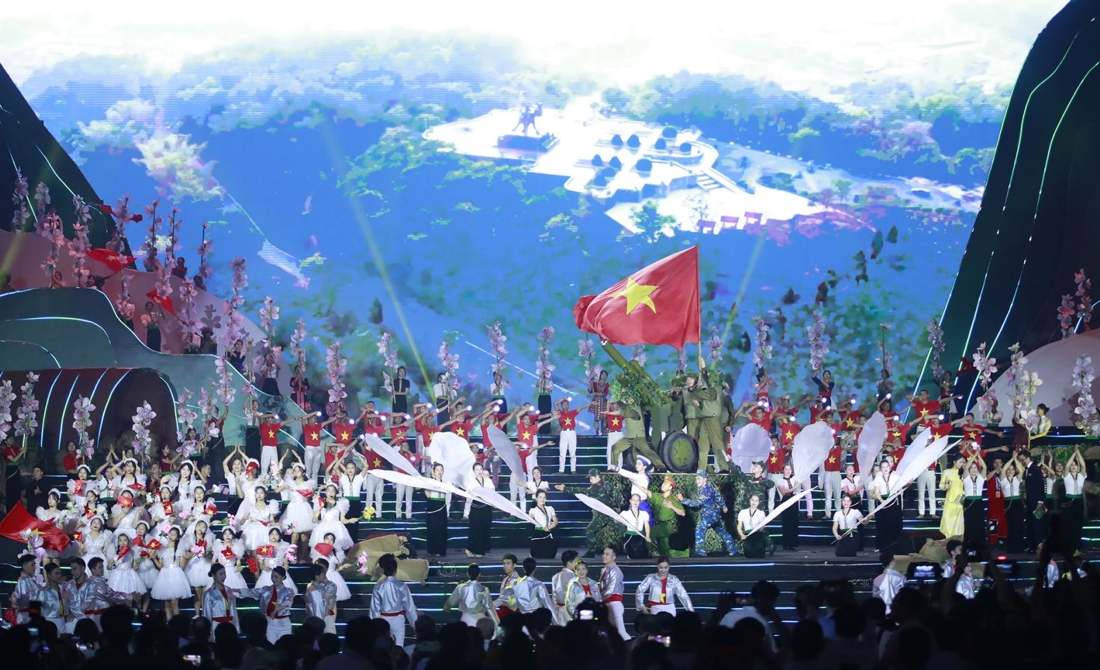 Văn hóa chỉ thật sự phát triển khi không dừng ở khẩu hiệu, văn bản- Ảnh 4.