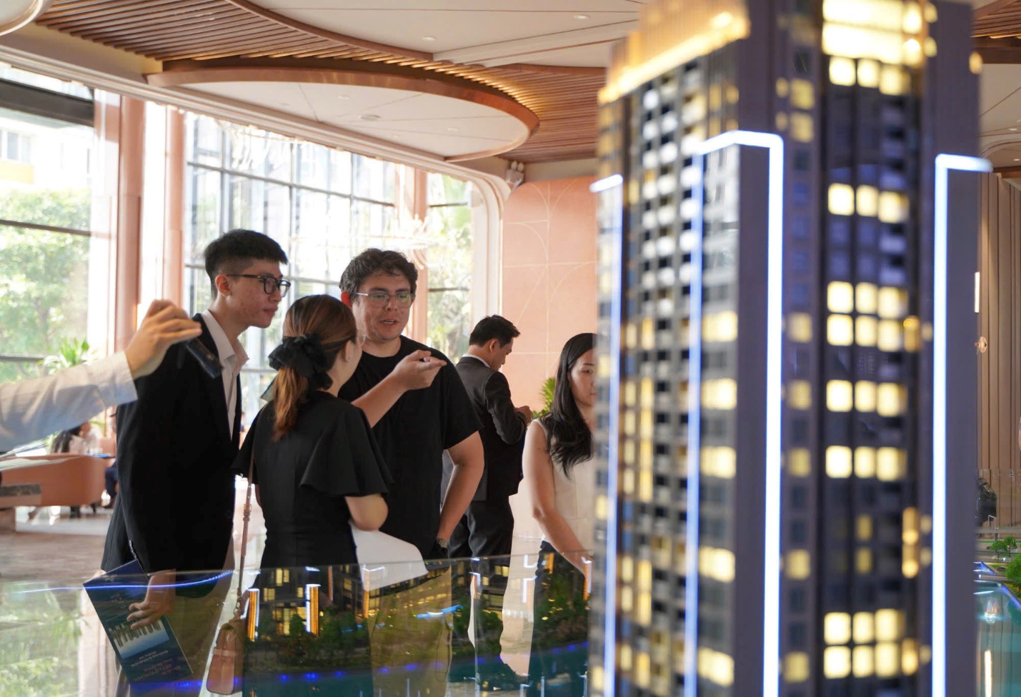 Khách hàng người nước ngoài quan tâm đặc biệt dự án The Privé- Ảnh 3. Khách hàng người nước ngoài quan tâm đặc biệt dự án The Privé- Ảnh 3.