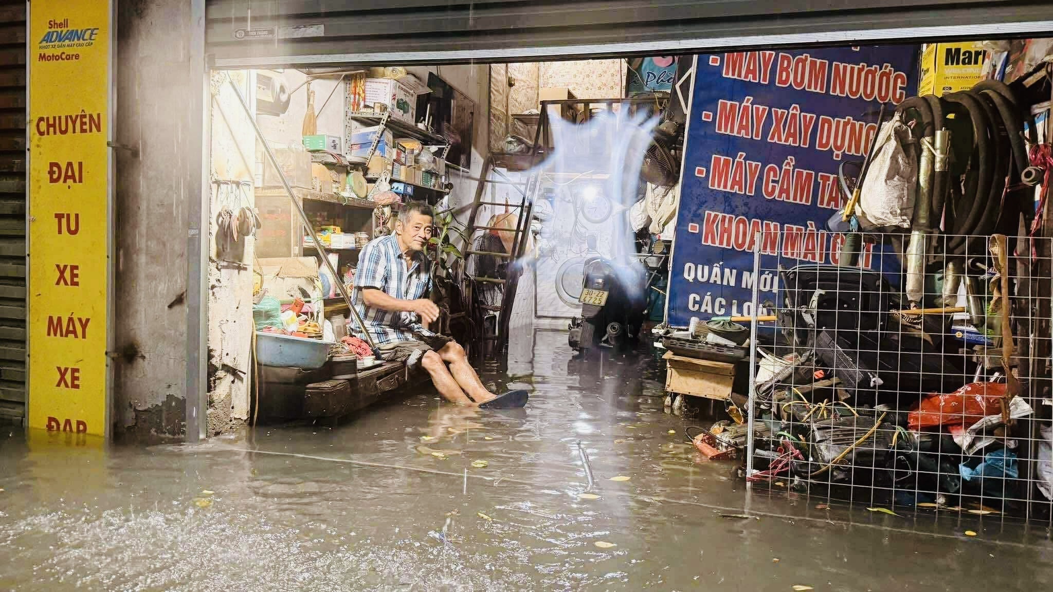 Chuyên gia chỉ nguyên nhân, hiến kế thoát ngập ở Hà Nội- Ảnh 4.