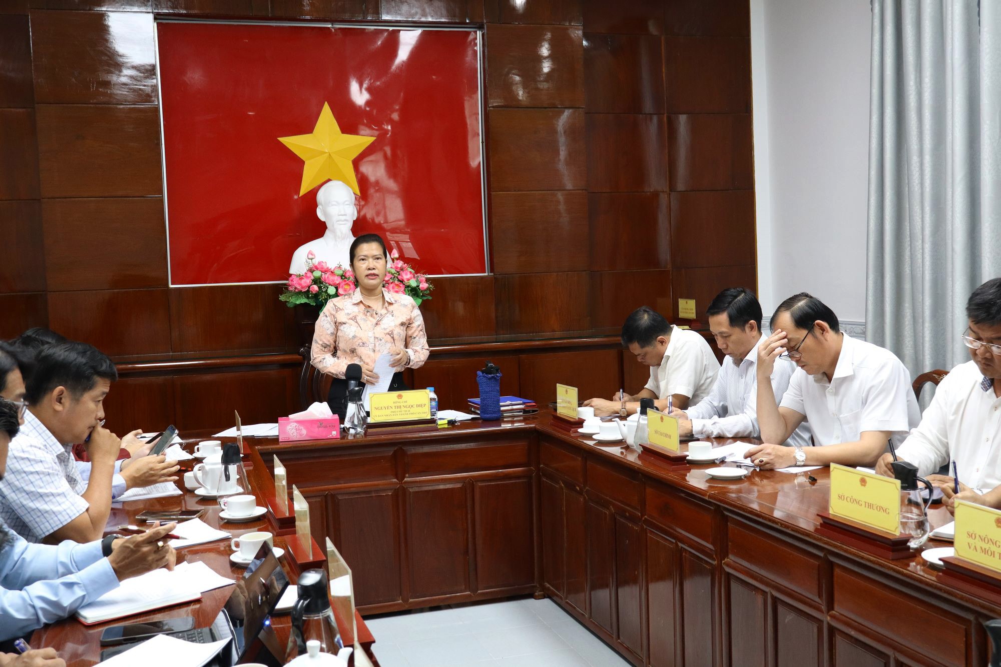 Cần Thơ tăng cường bảo tồn, phát huy giá trị văn hóa chợ nổi Cái Răng- Ảnh 1. Cần Thơ tăng cường bảo tồn, phát huy giá trị văn hóa chợ nổi Cái Răng- Ảnh 1.
