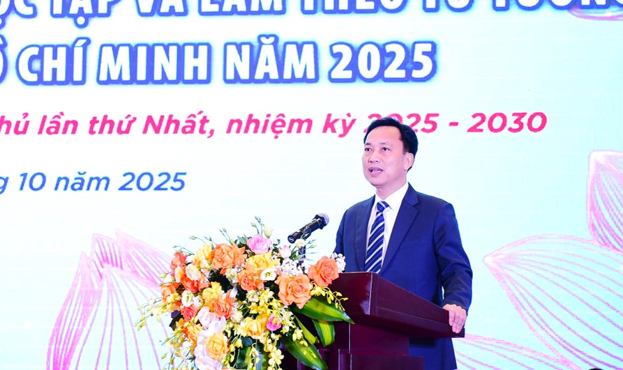 Tuyên dương 95 đảng viên trẻ tiêu biểu học tập và làm theo lời Bác năm 2025- Ảnh 5. Tuyên dương 95 đảng viên trẻ tiêu biểu học tập và làm theo lời Bác năm 2025- Ảnh 5.