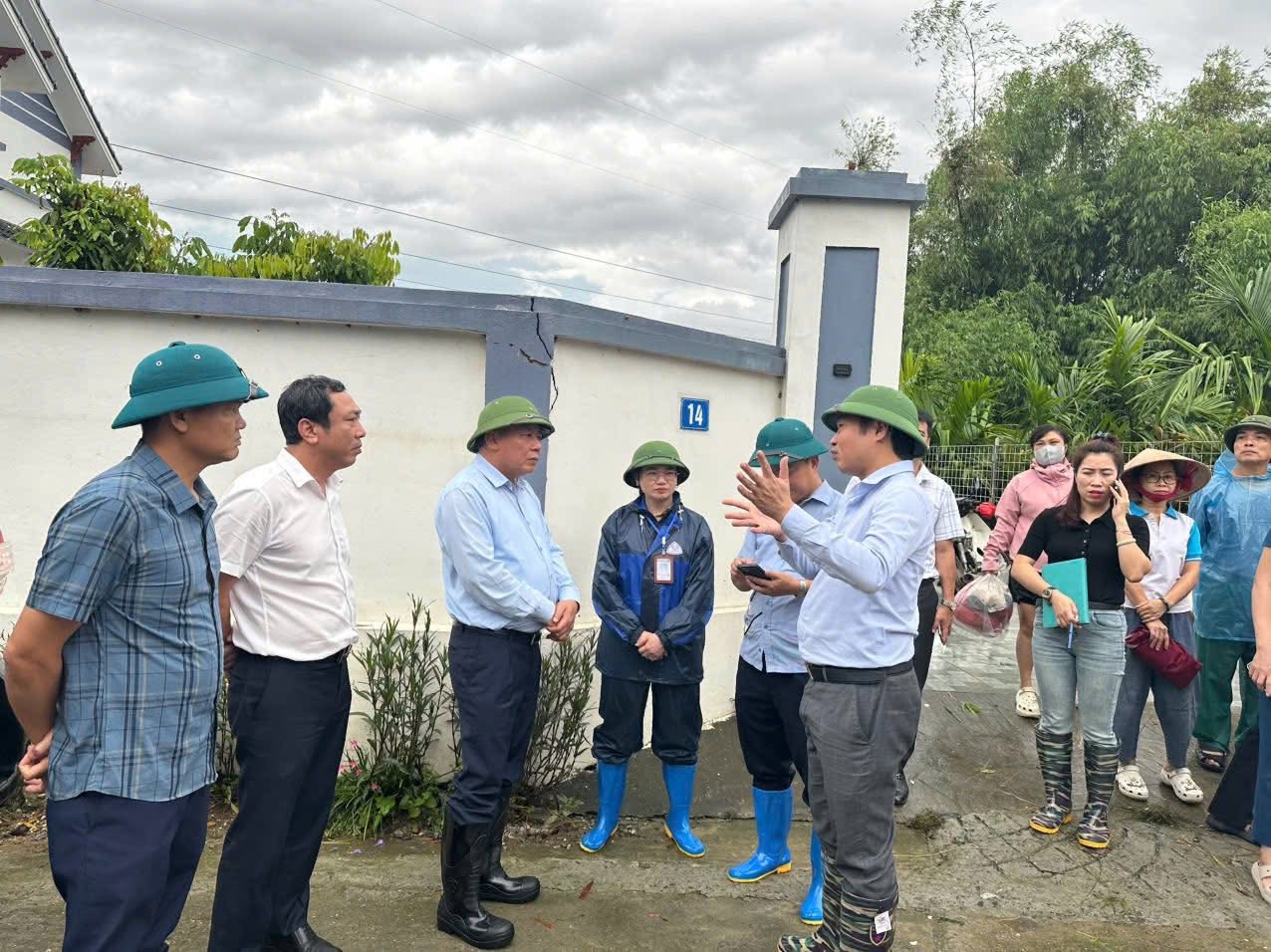 Hà Nội phát lệnh báo động III trên sông Cà Lồ, nguy cơ ngập lụt nhiều khu vực ven sông- Ảnh 1.