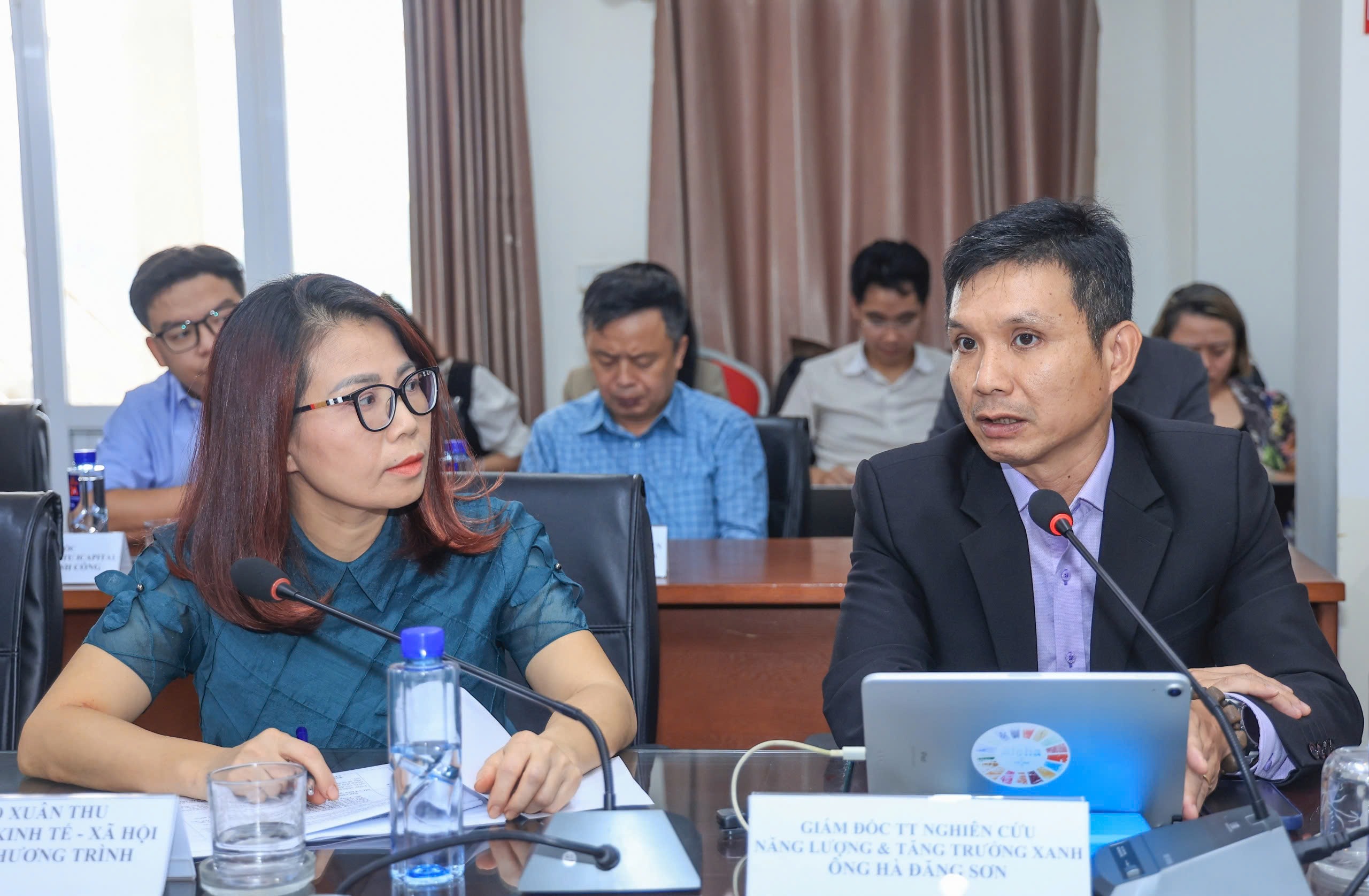 Cần tách bạch rõ vai trò an sinh xã hội và nhiệm vụ kinh doanh của EVN- Ảnh 1. Cần tách bạch rõ vai trò an sinh xã hội và nhiệm vụ kinh doanh của EVN- Ảnh 1.